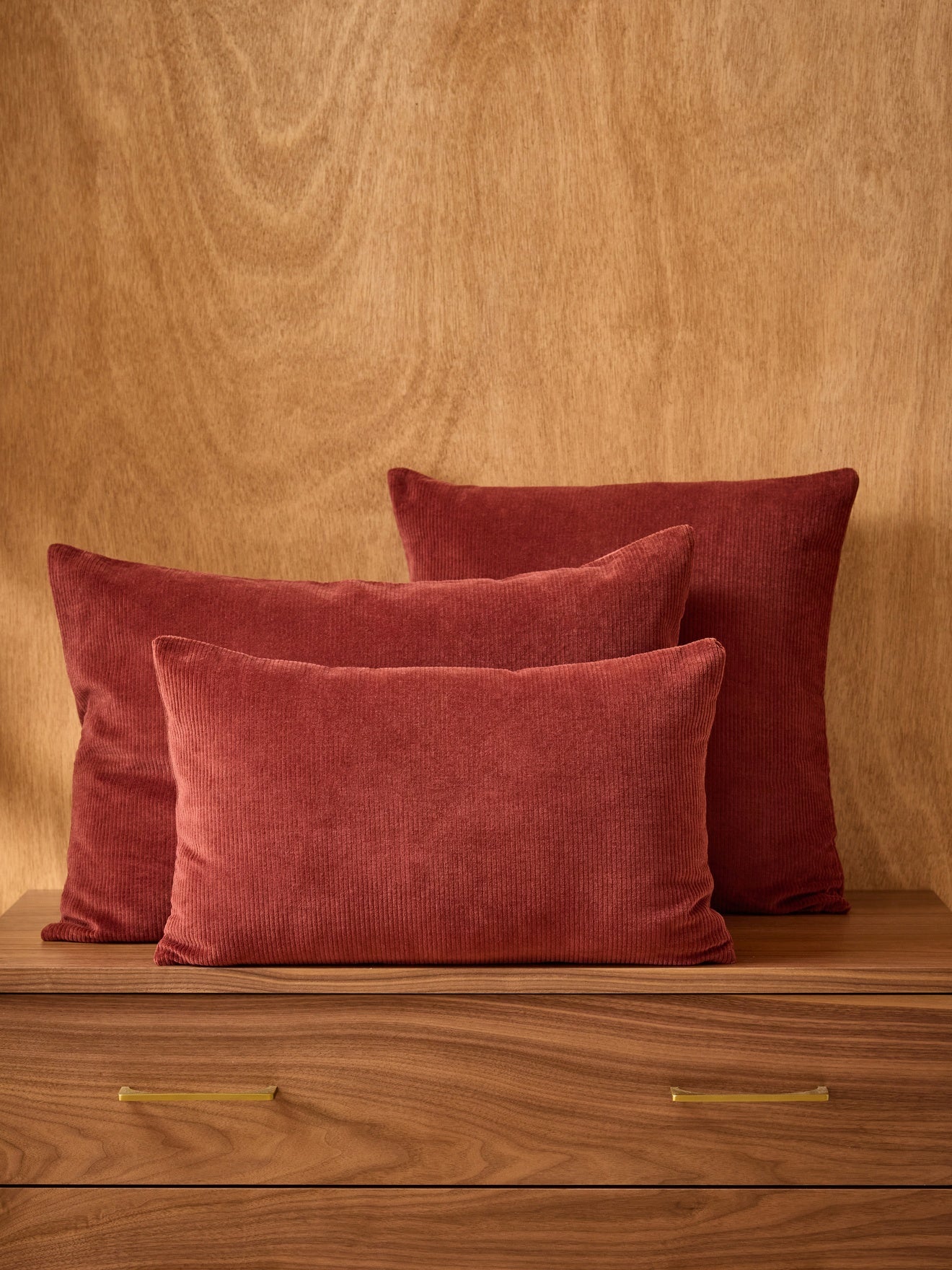 Housse de coussin en velours côtelé
