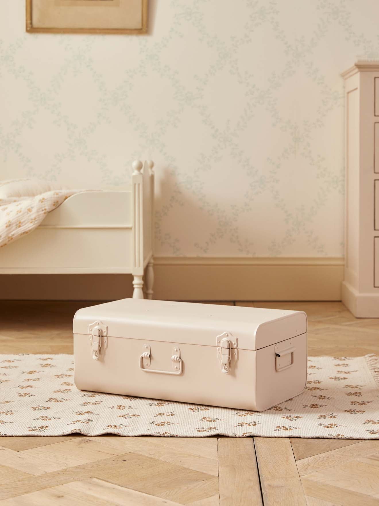 Malle de rangement en métal