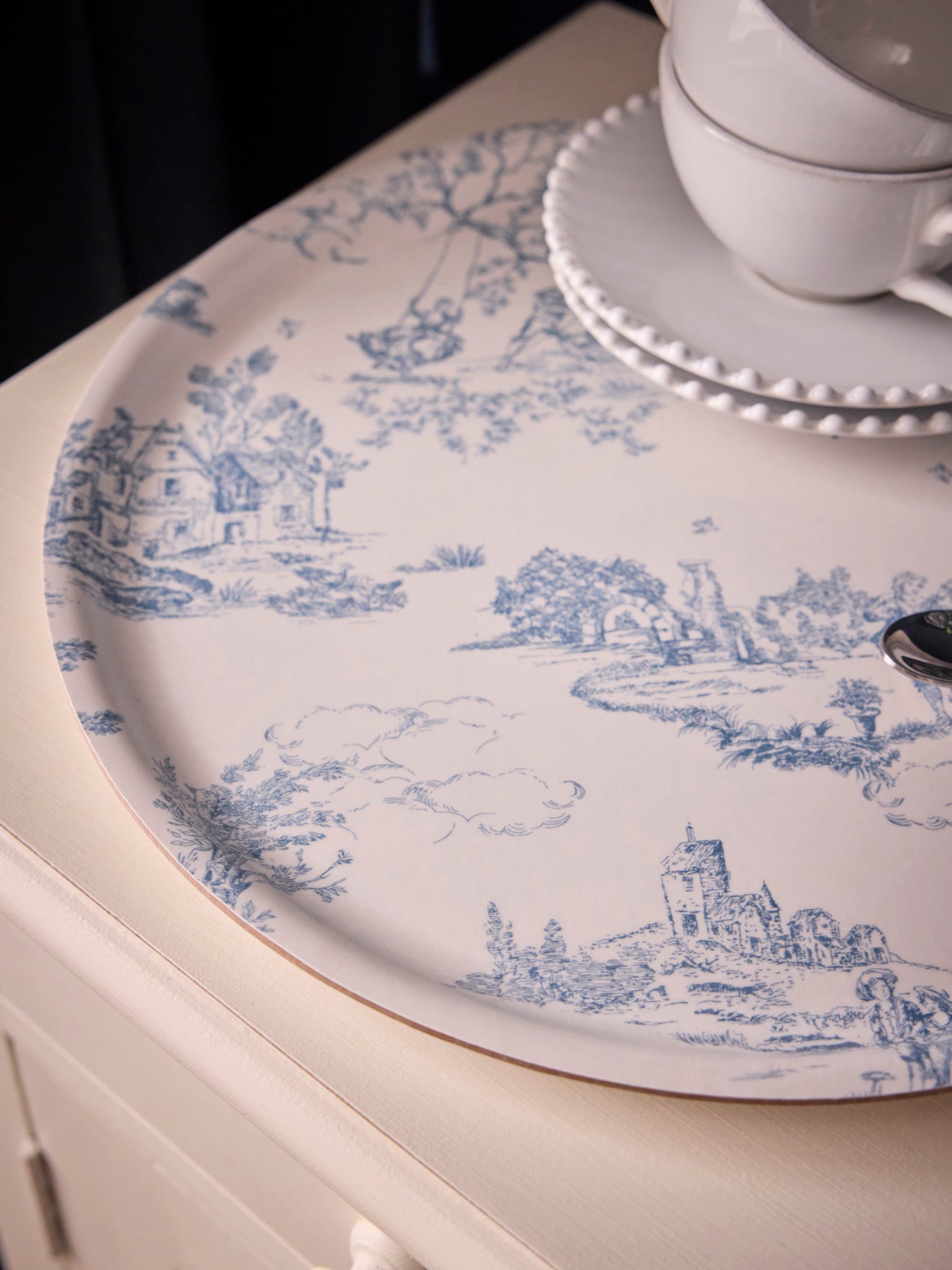 Round wooden "Esprit Jouy" plate