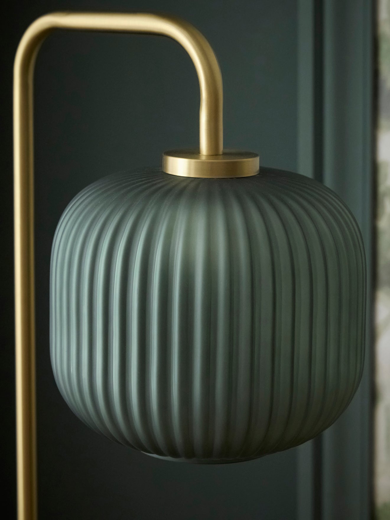 Floor lamp Arsene in metal and ribbed glass