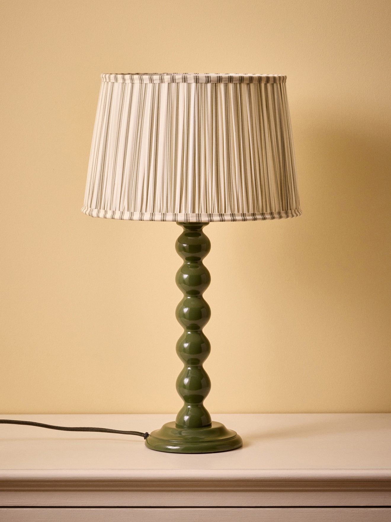Medium Bertille wooden lamp base