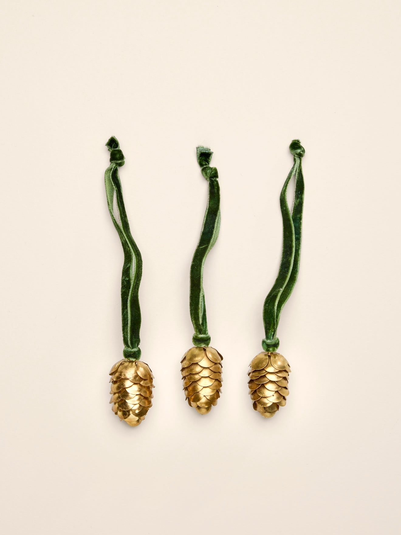 Pomme de pin à suspendre par lot de 3