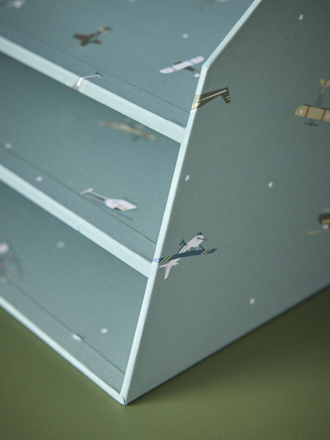 Printed paper mail basket