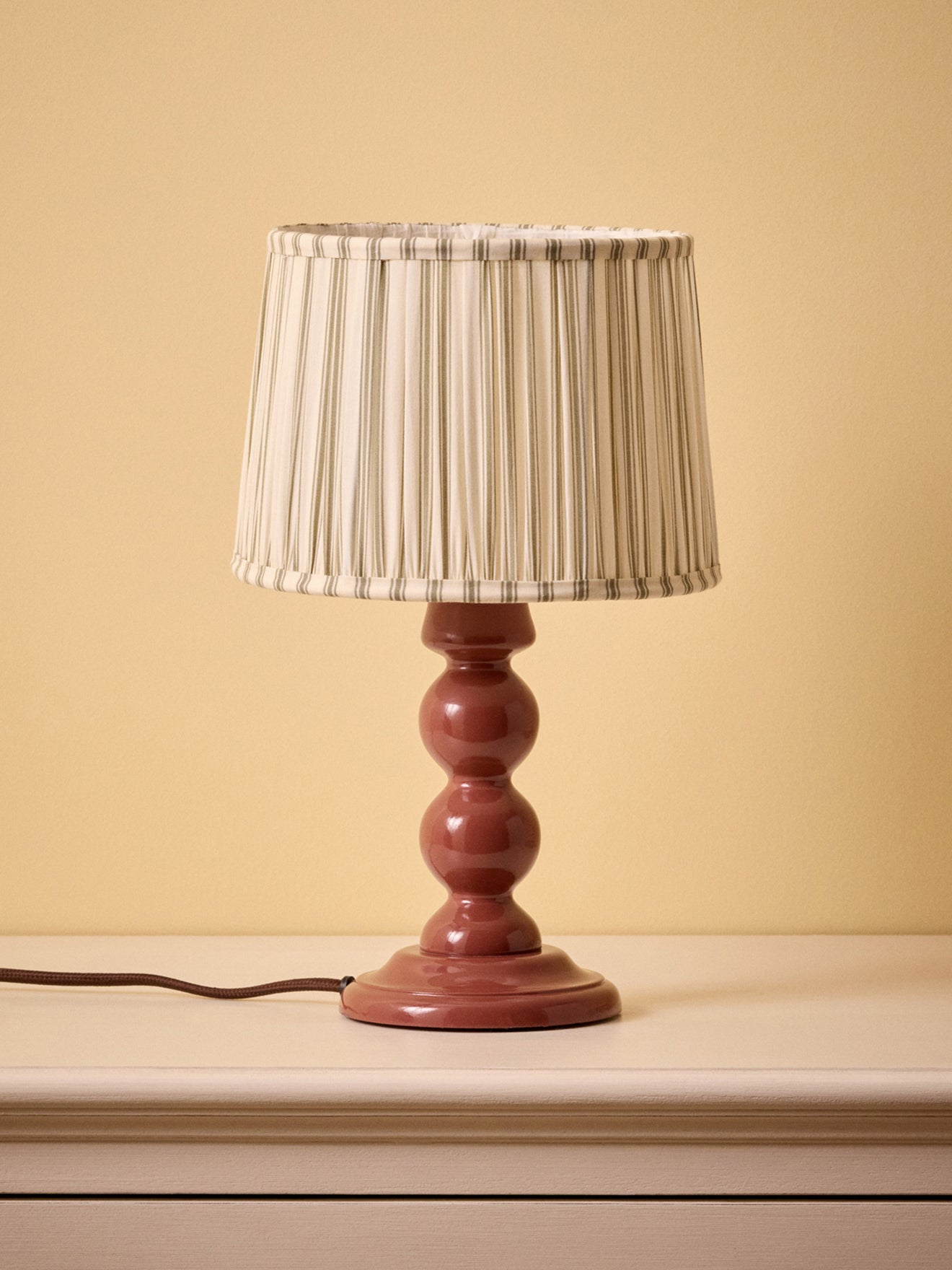 Pleated lamp shade with stripes - small