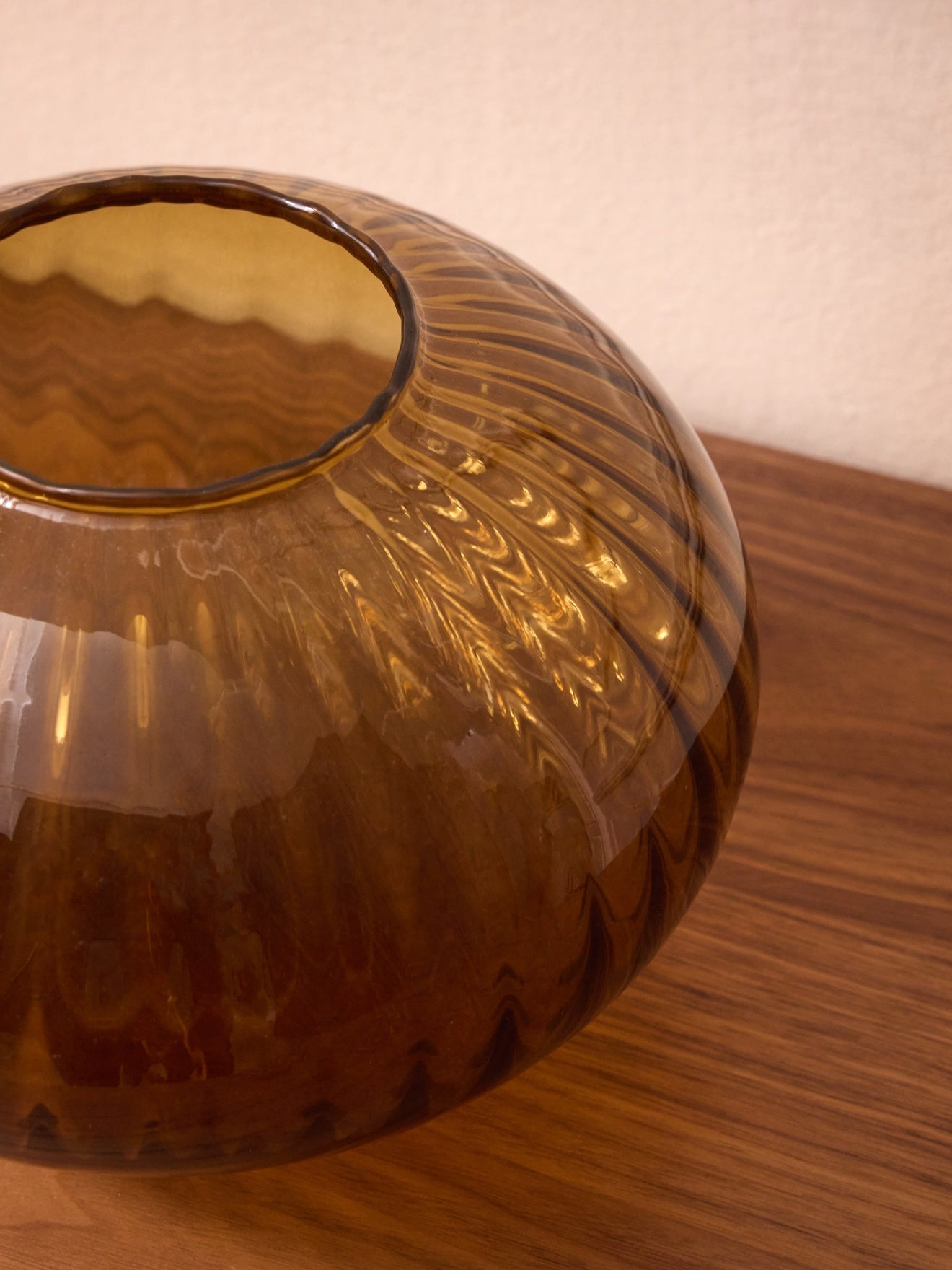 Martin glass vase