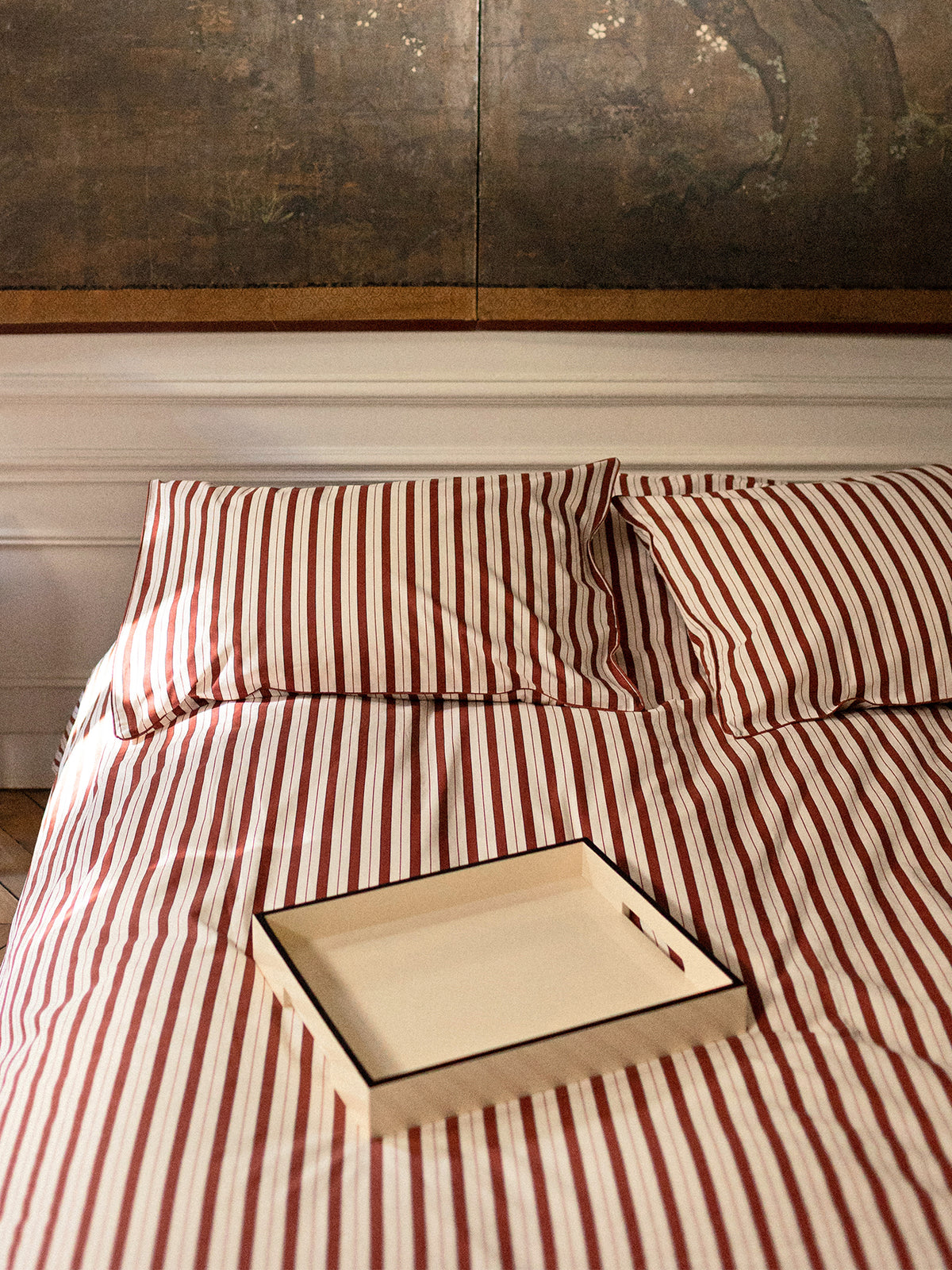 Igor lacquered wooden tray