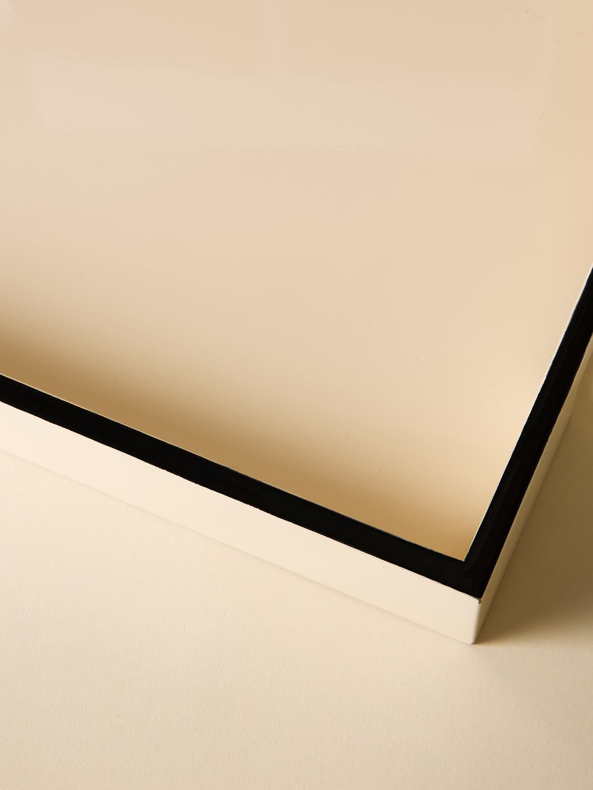 Igor lacquered wooden tray