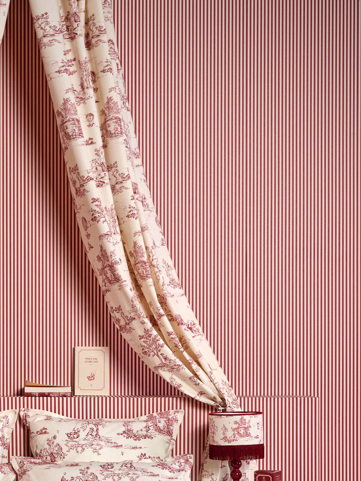 Striped wallpaper