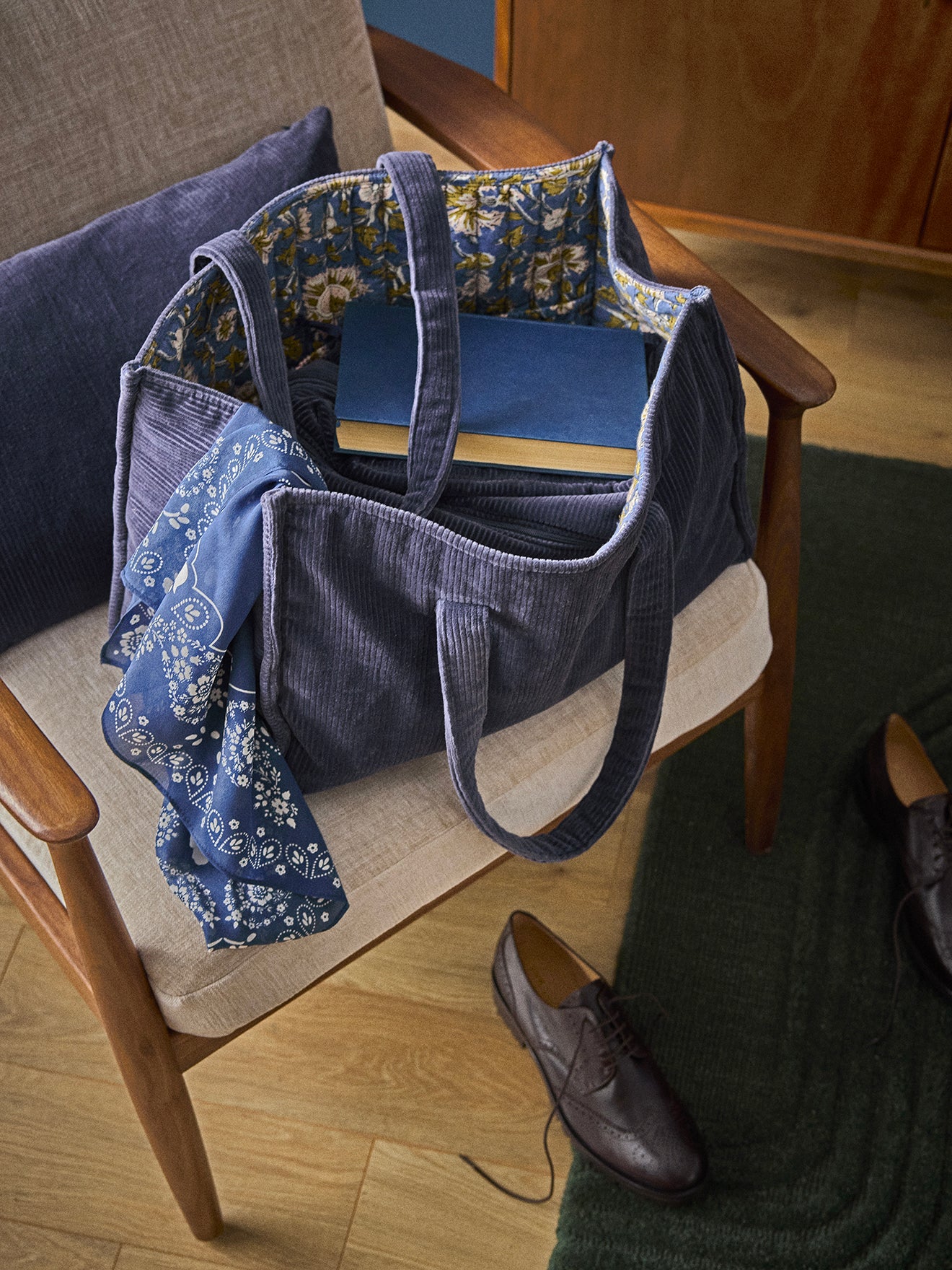 Sac cabas matelassé en velours côtelé