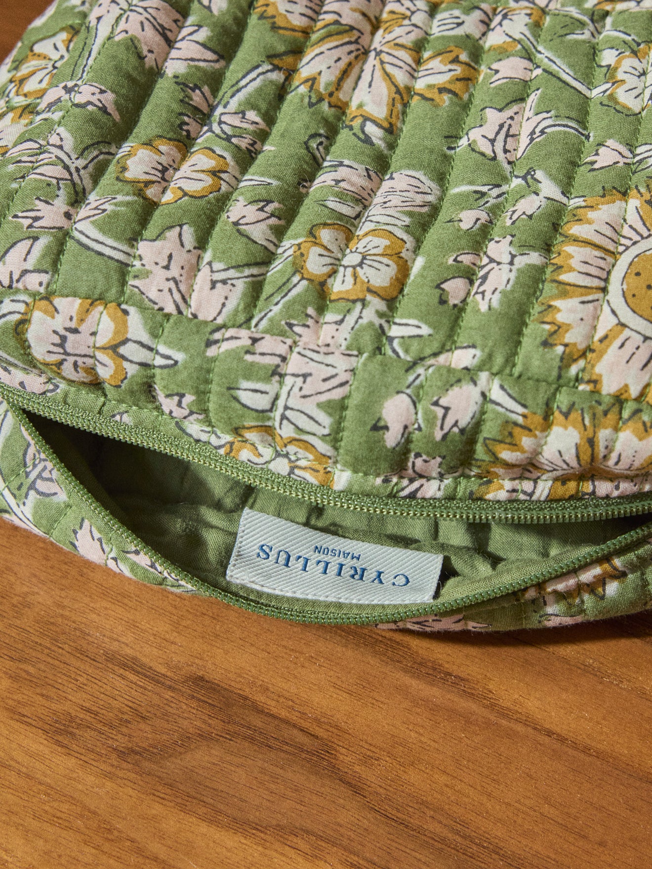 Quilted toiletries bag made with Indian fabric