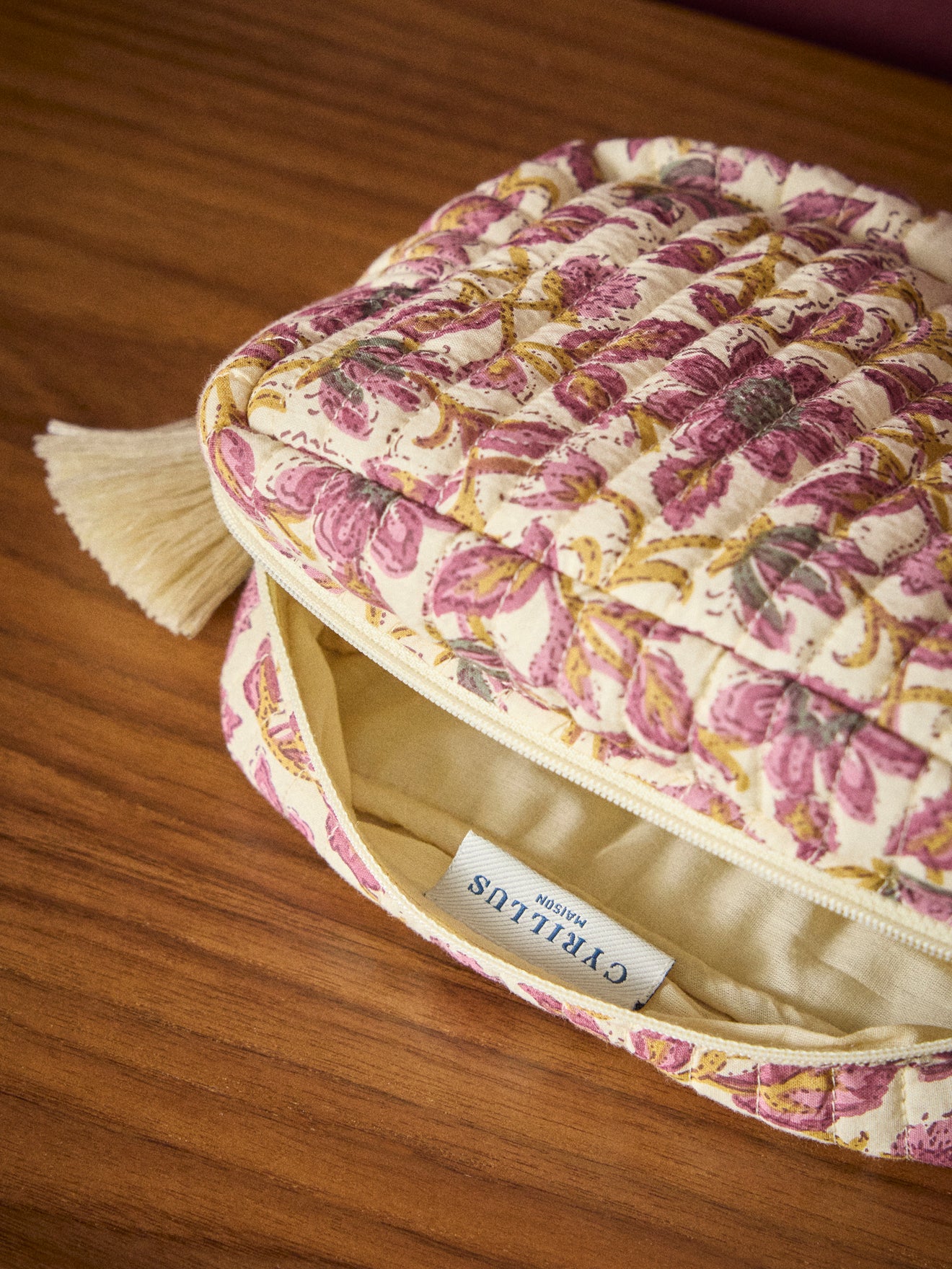 Trousse de toilette matelassée en tissu indien