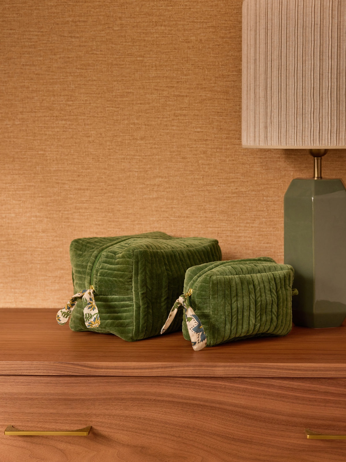 Trousse de toilette en velours