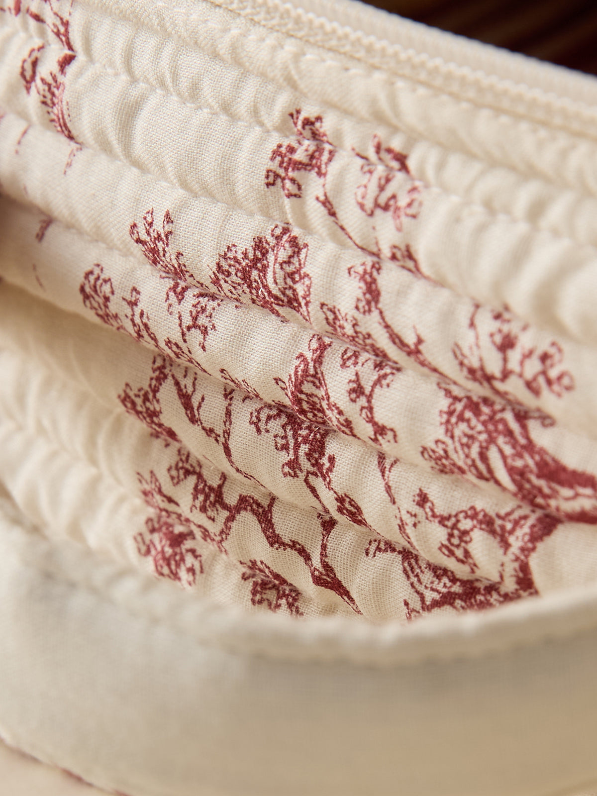 Valisette matelassée esprit toile de Jouy