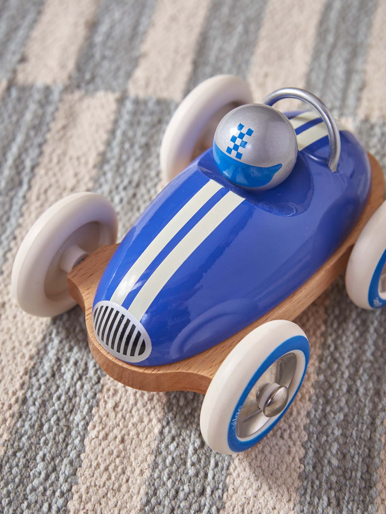 Vilac wooden race car