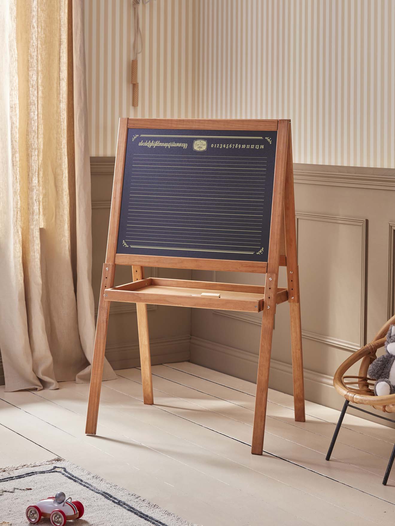 Vilac 2-in-1 easel toy