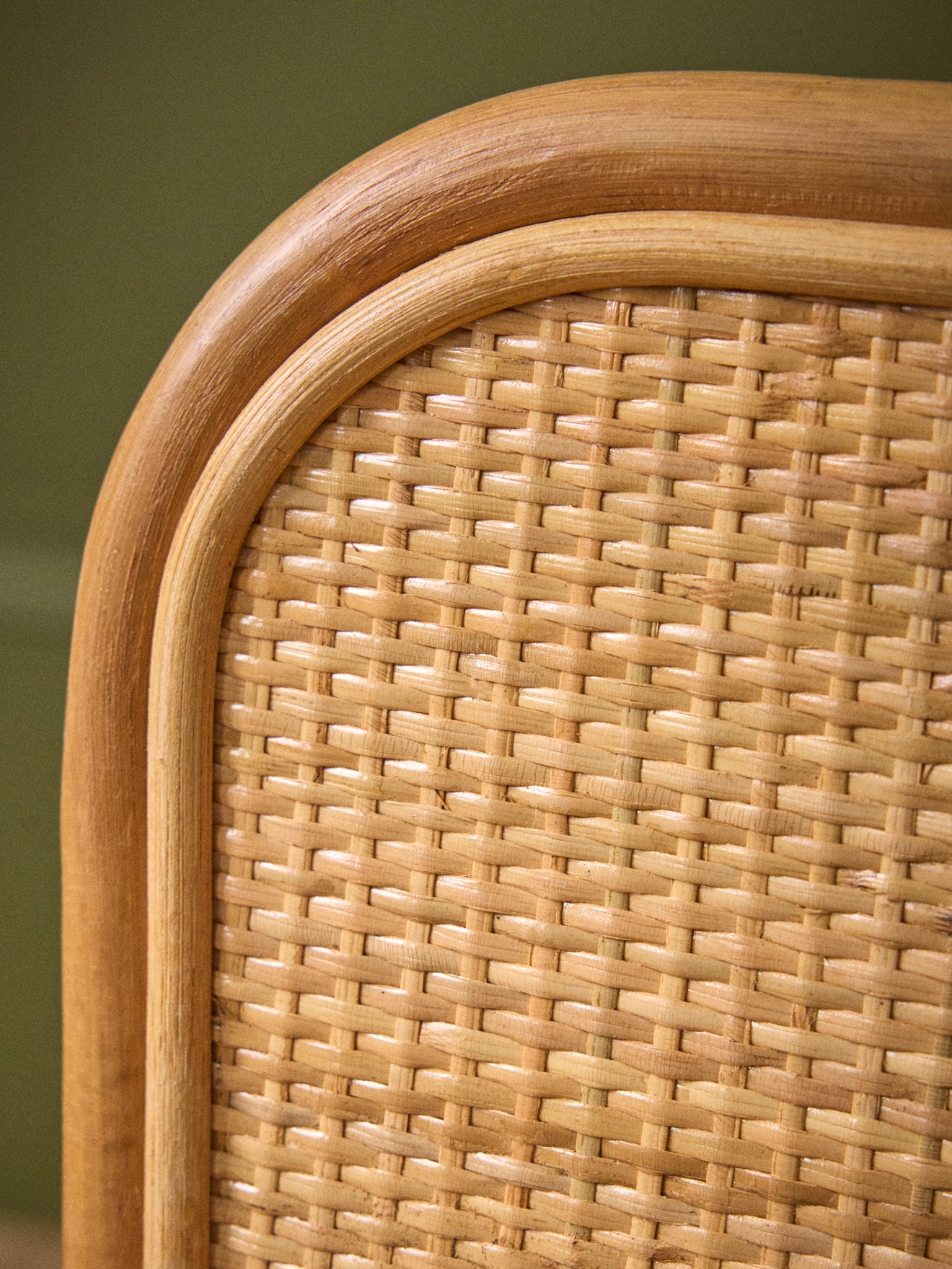 Wicker high chair for dolls