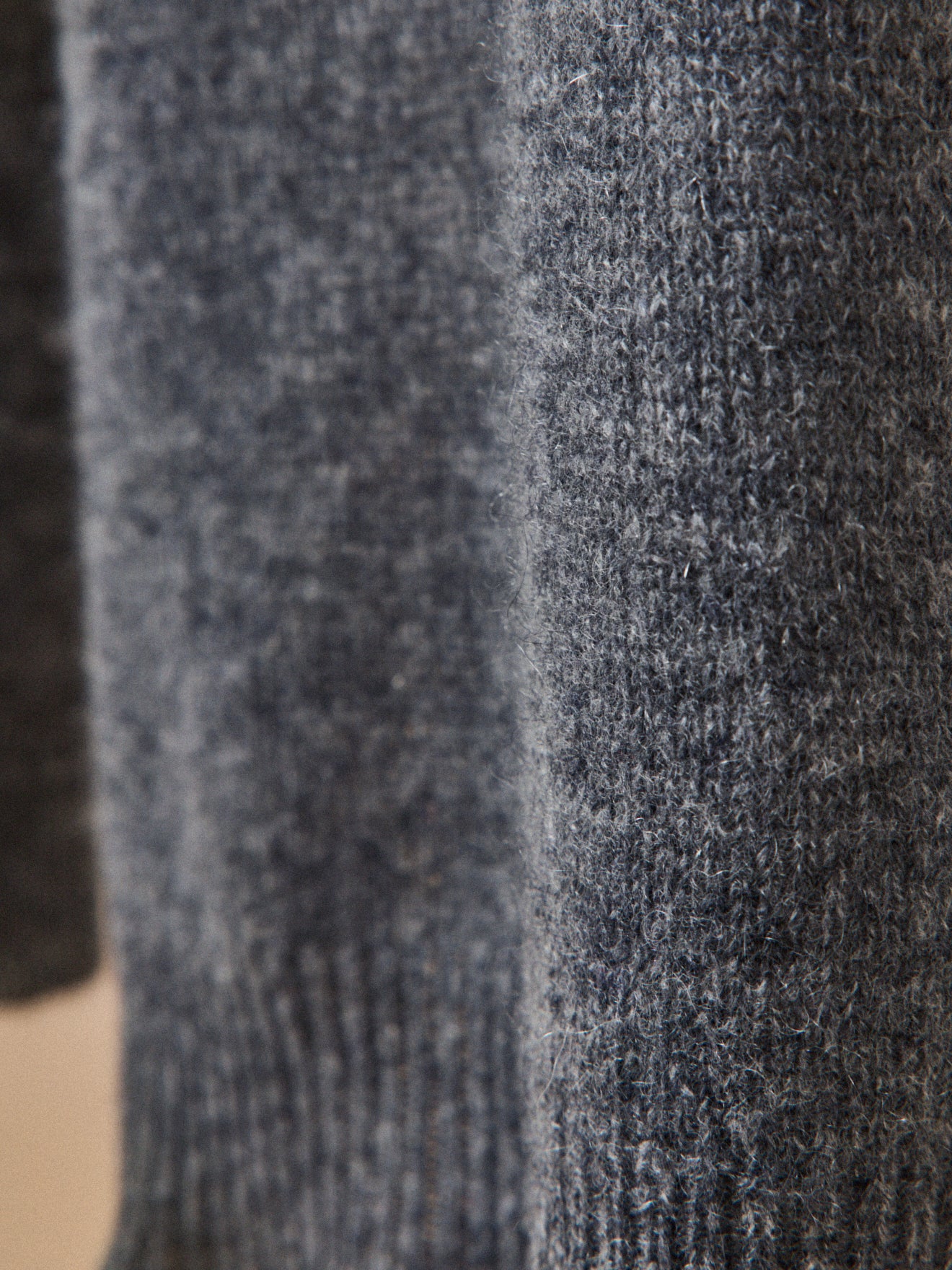 Adult cashmere scarf