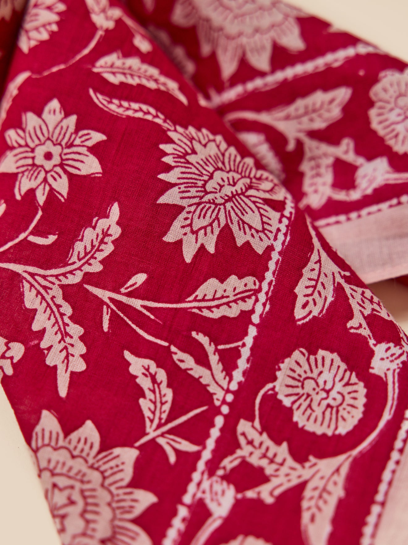 Women's Indian-print scarf