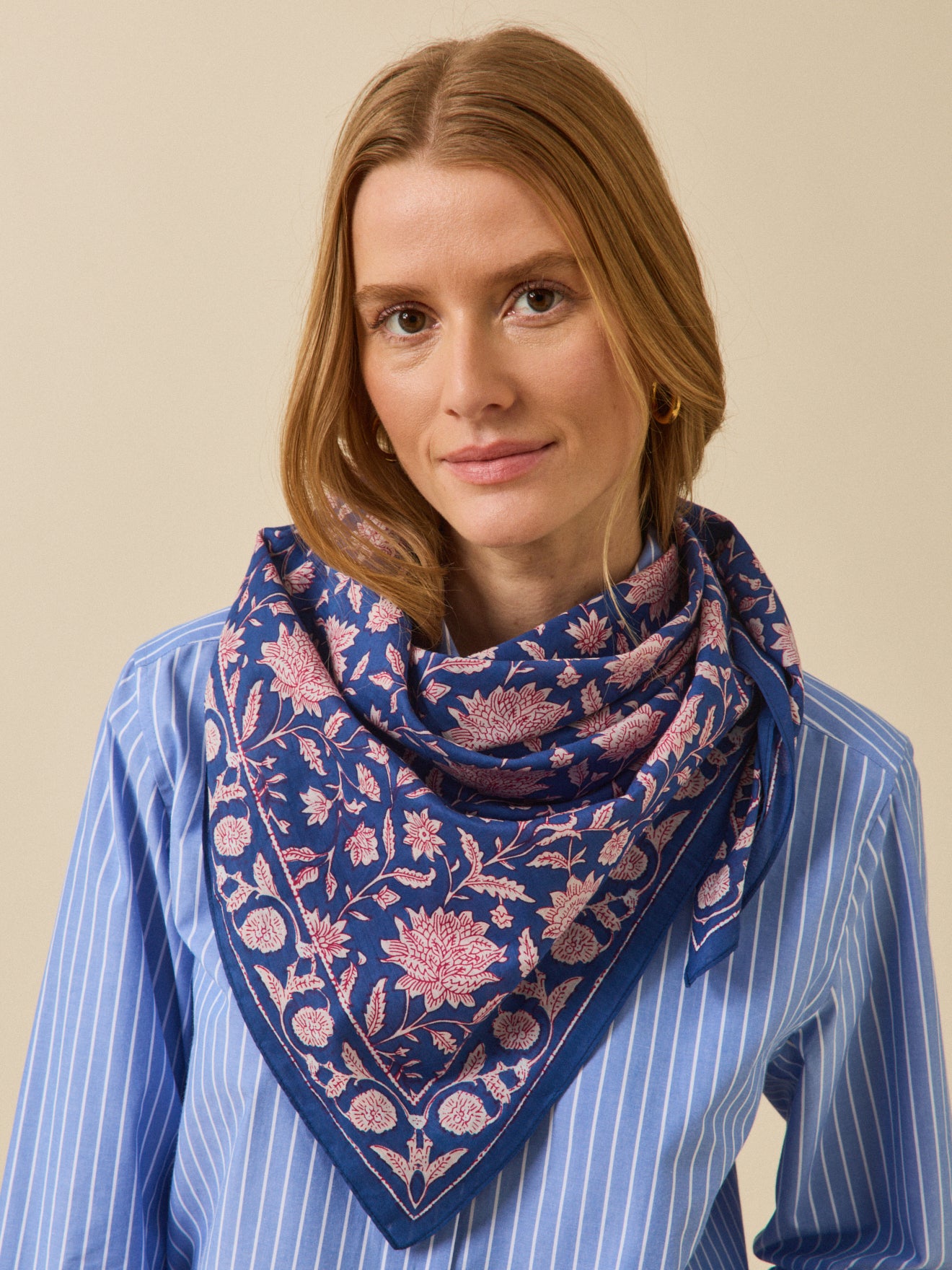 Women's Indian-print scarf