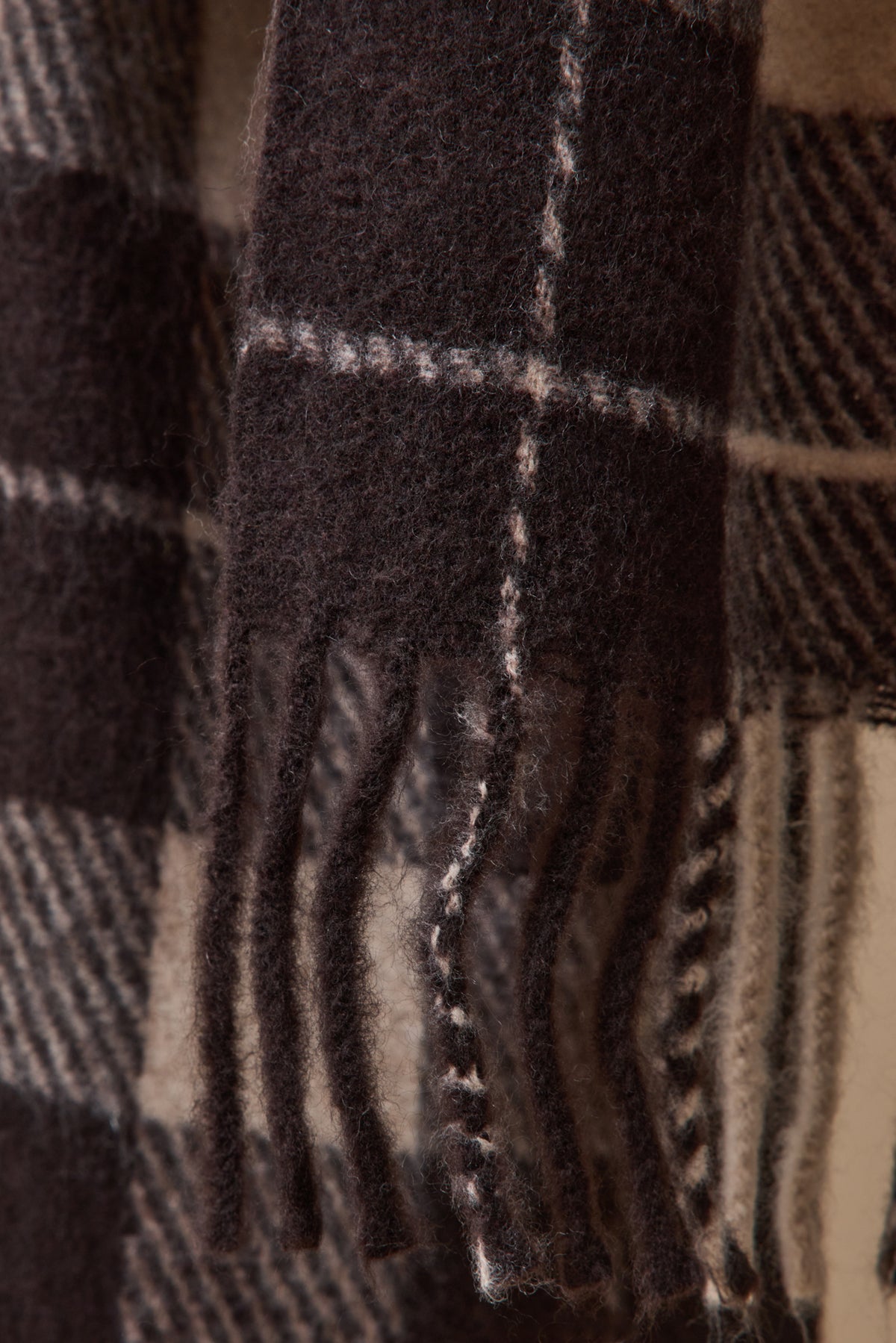 Women's checked scarf