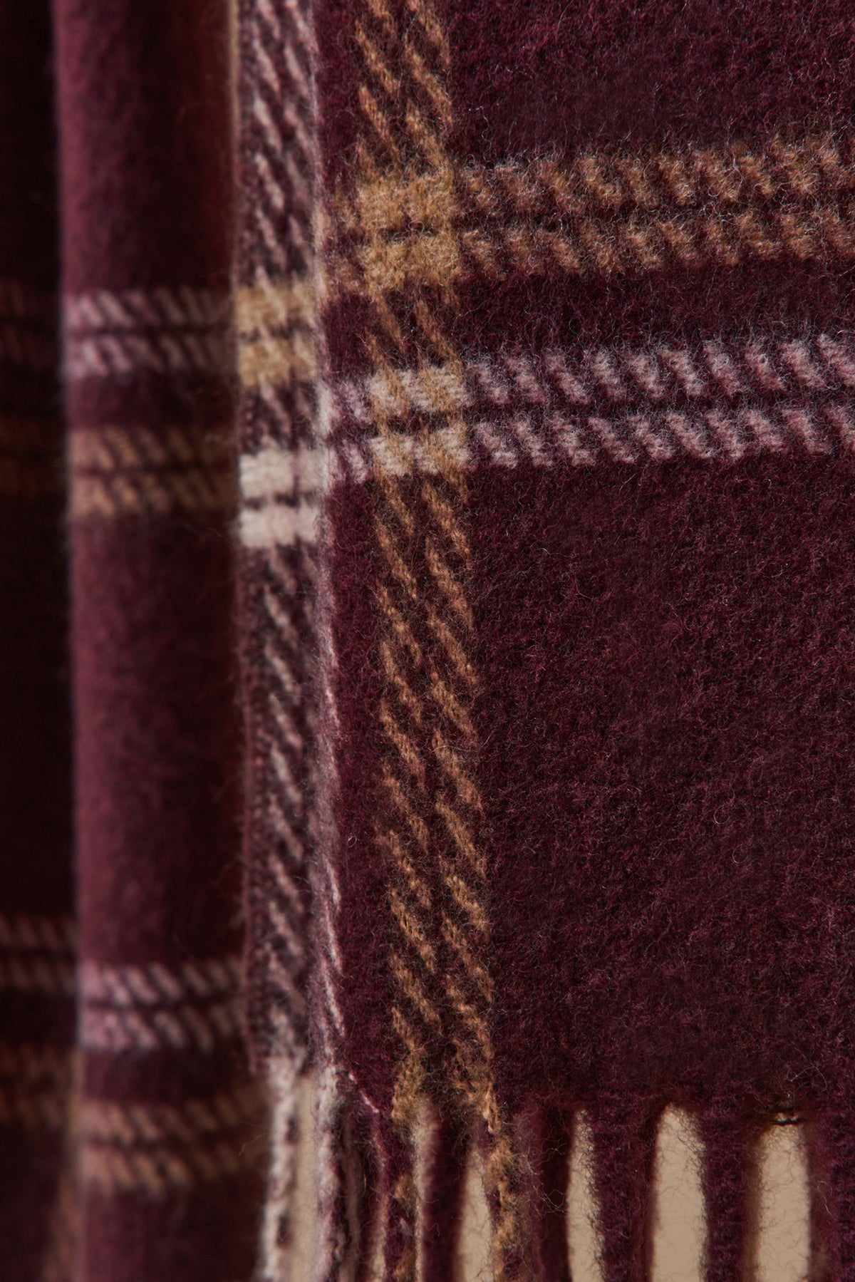 Women's checked scarf