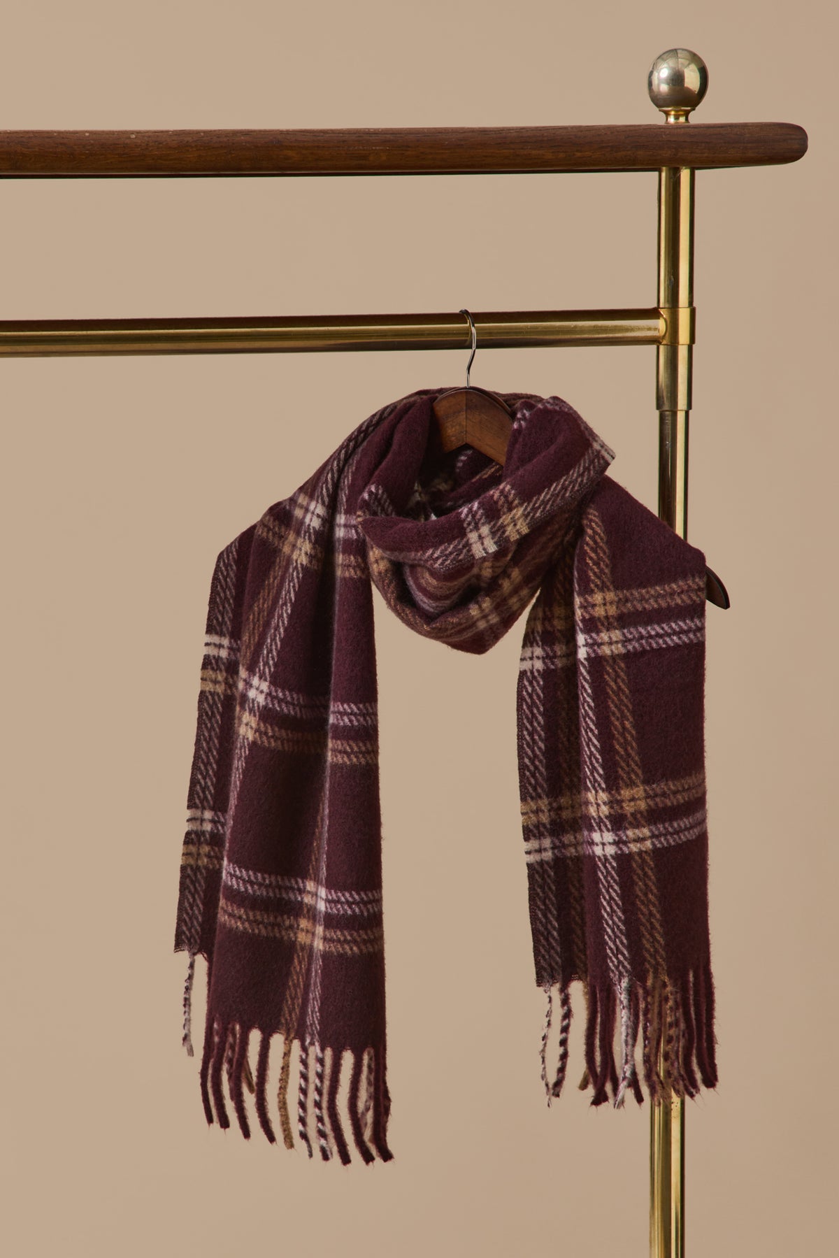 Women's checked scarf