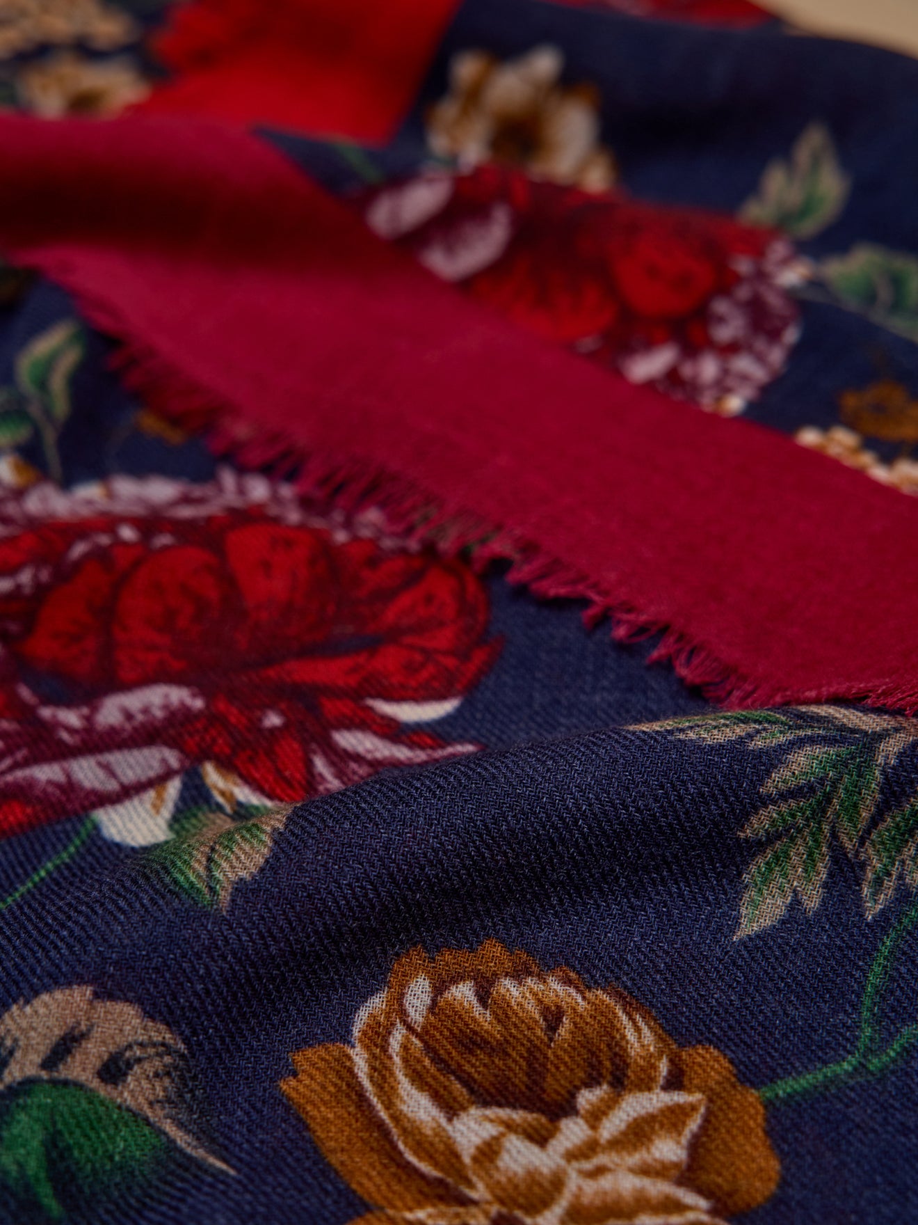 Women's print wool scarf