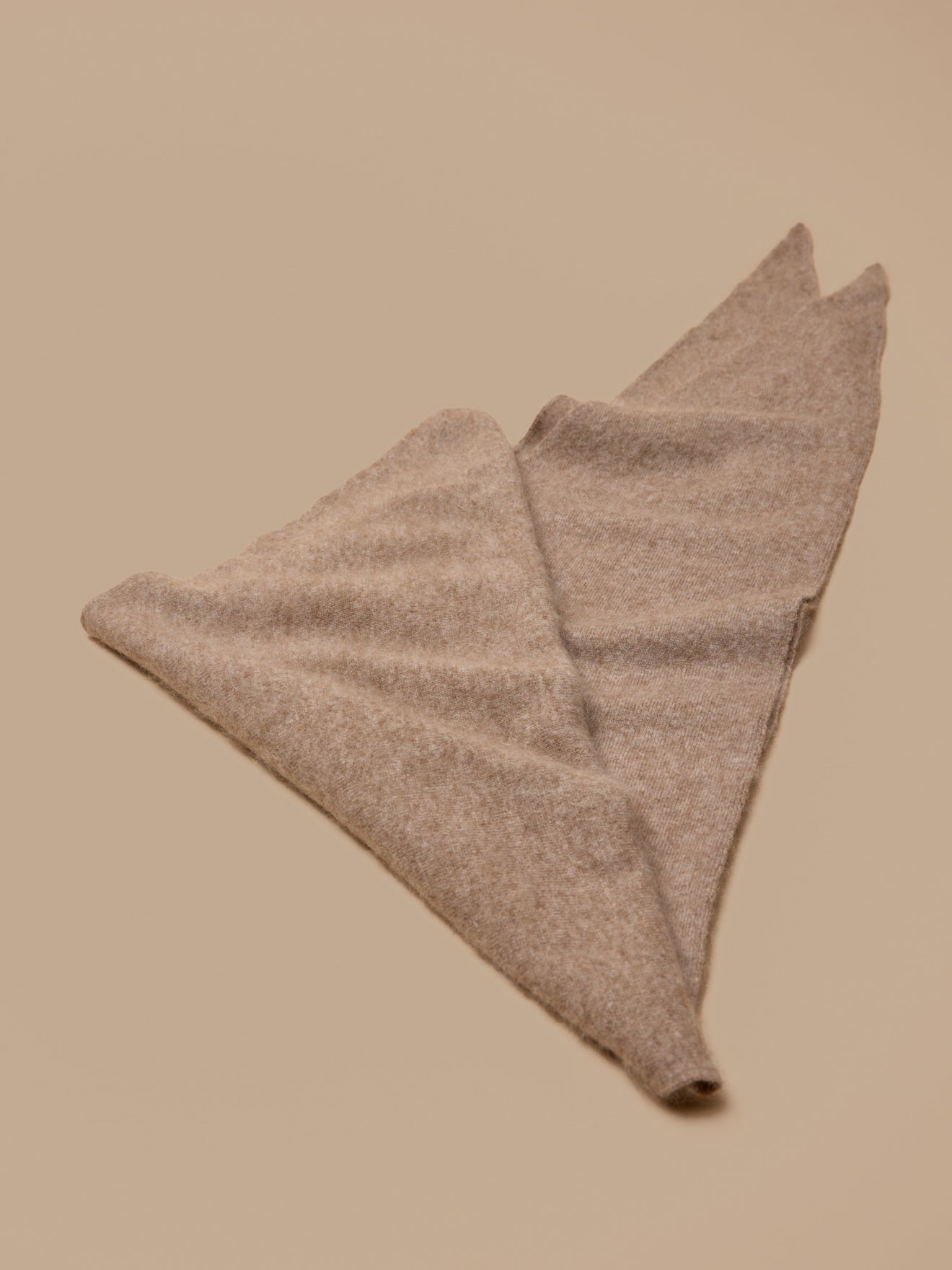 Écharpe triangle maille brossée femme