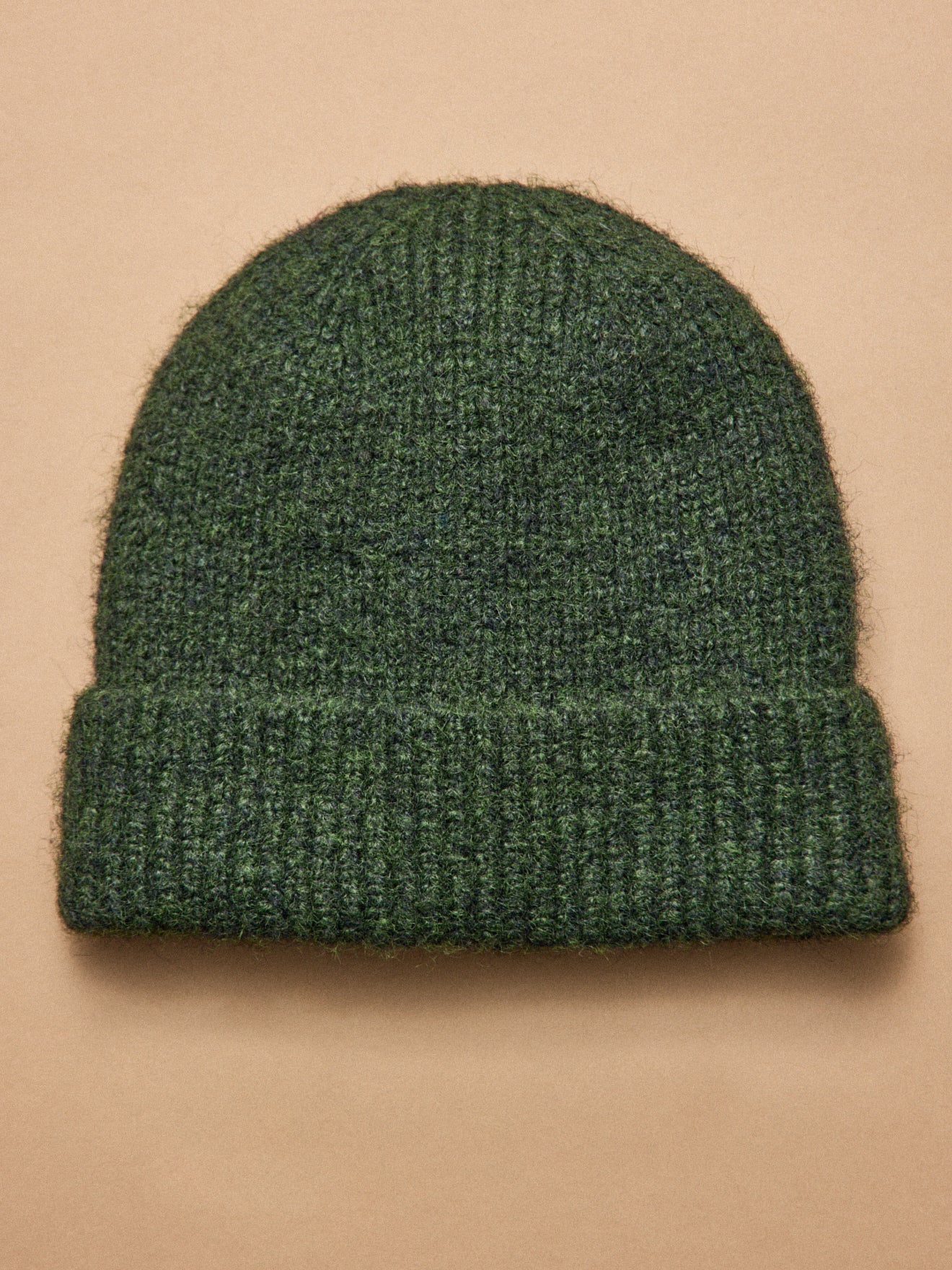 Adult beanie made with recycled fibres