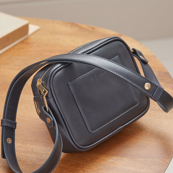 Saddle bag - The Cyrillus Small Leather Goods Collection