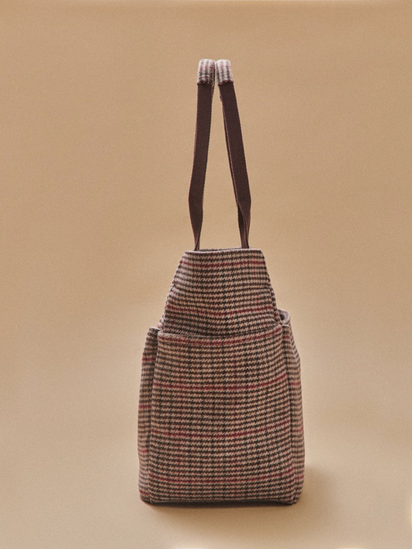 Women's houndstooth wool tote bag