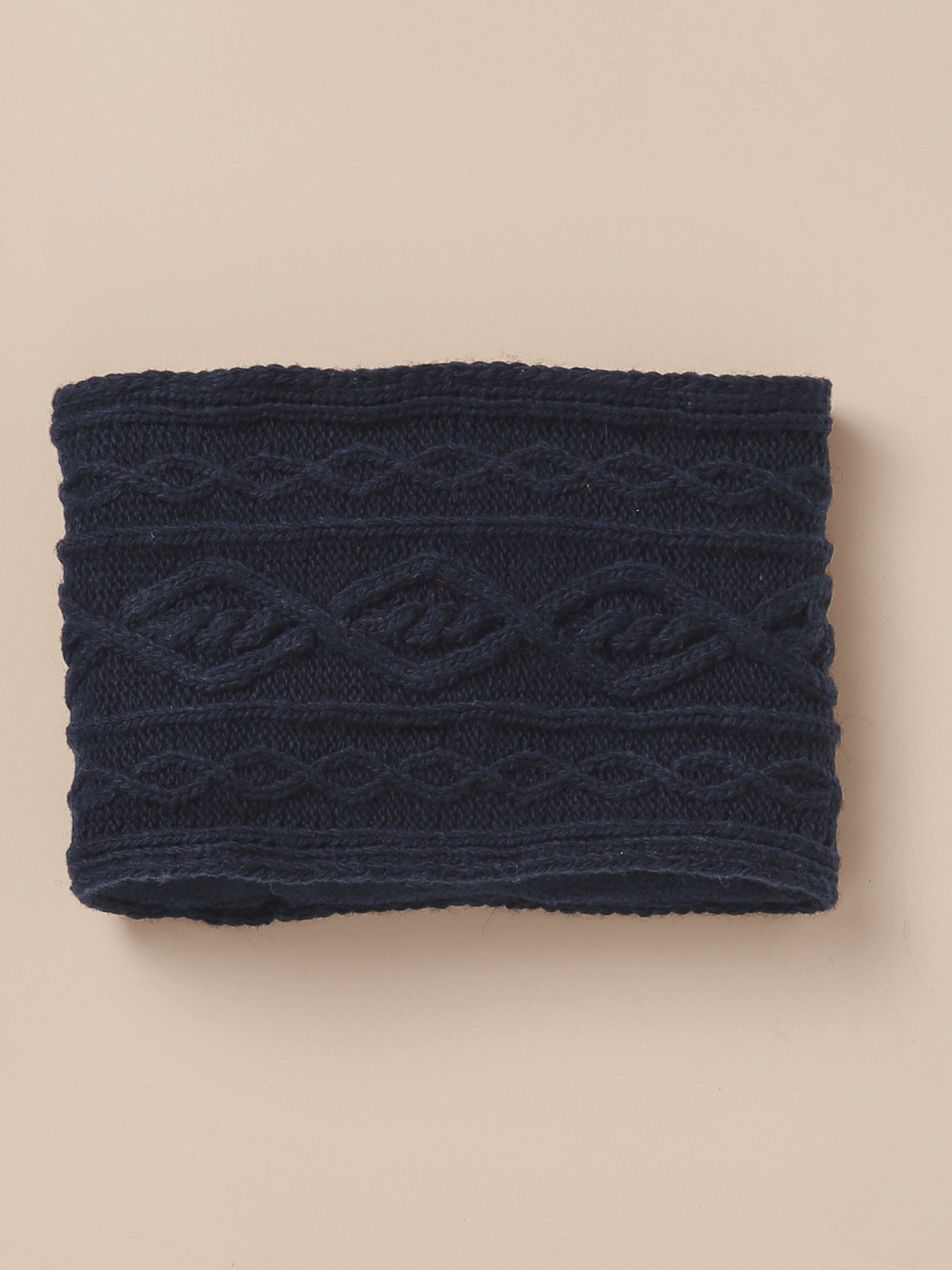 Baby's fleece-lined cable-knit snood
