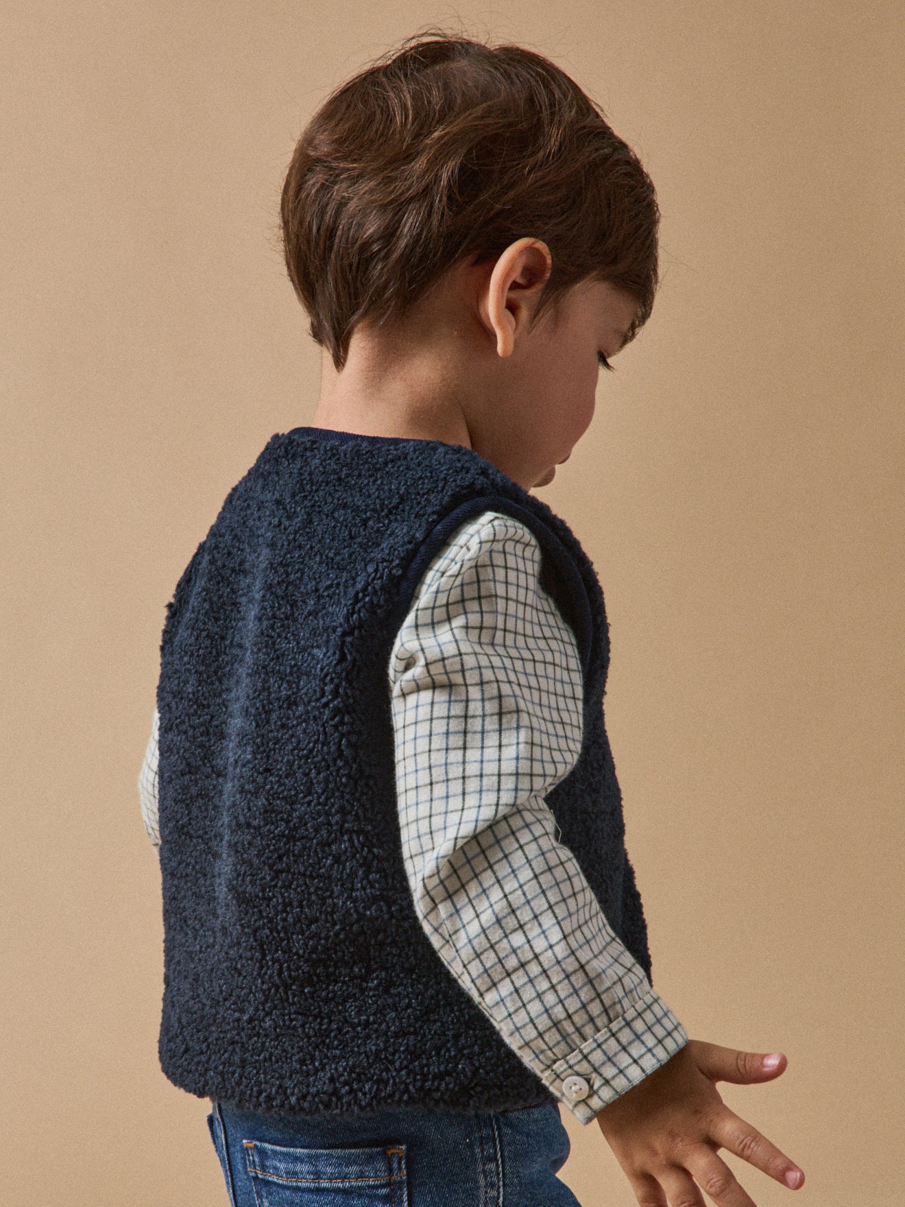 Baby's sleeveless sherpa jacket