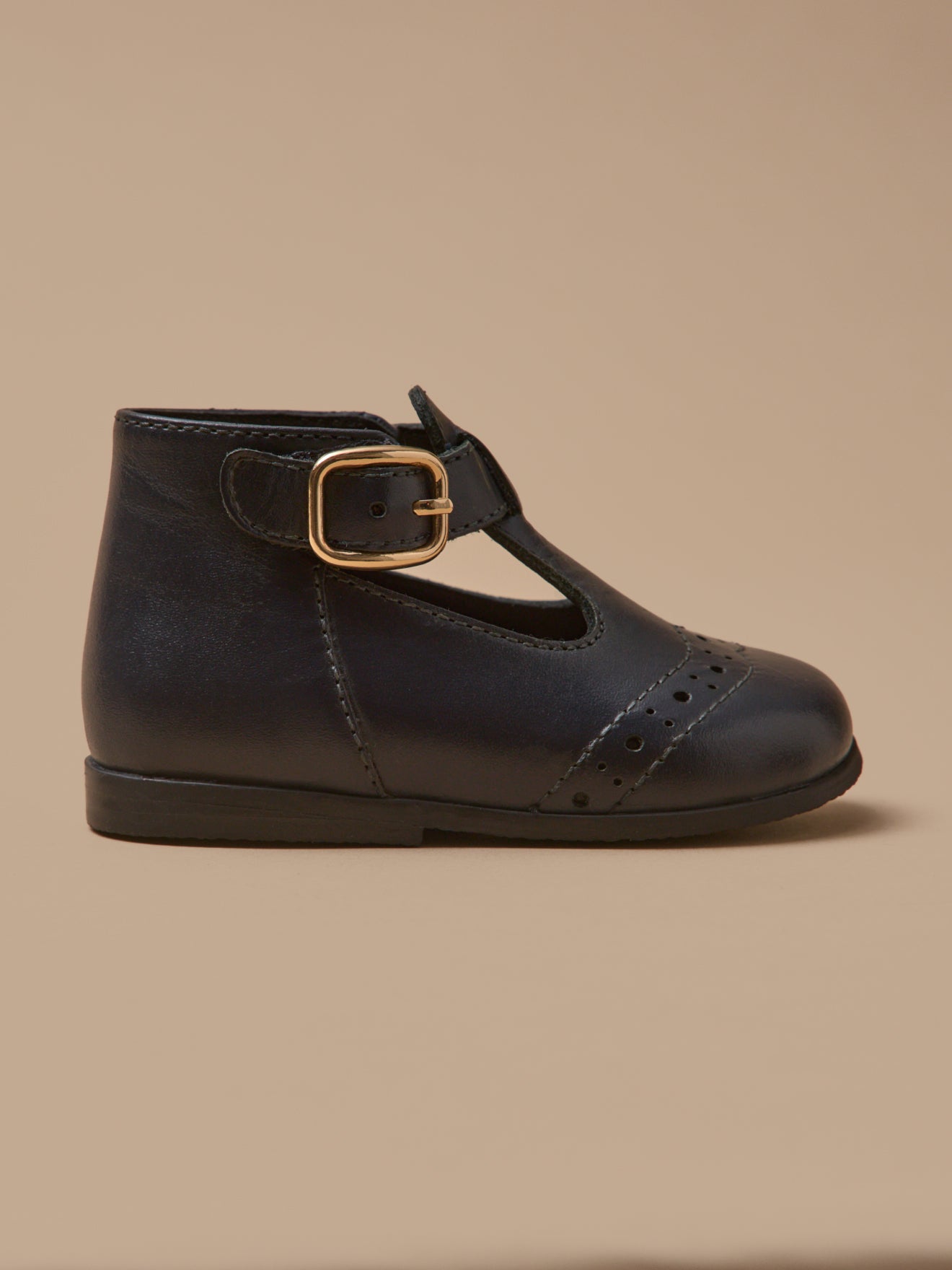 Baby's leather T-strap shoes