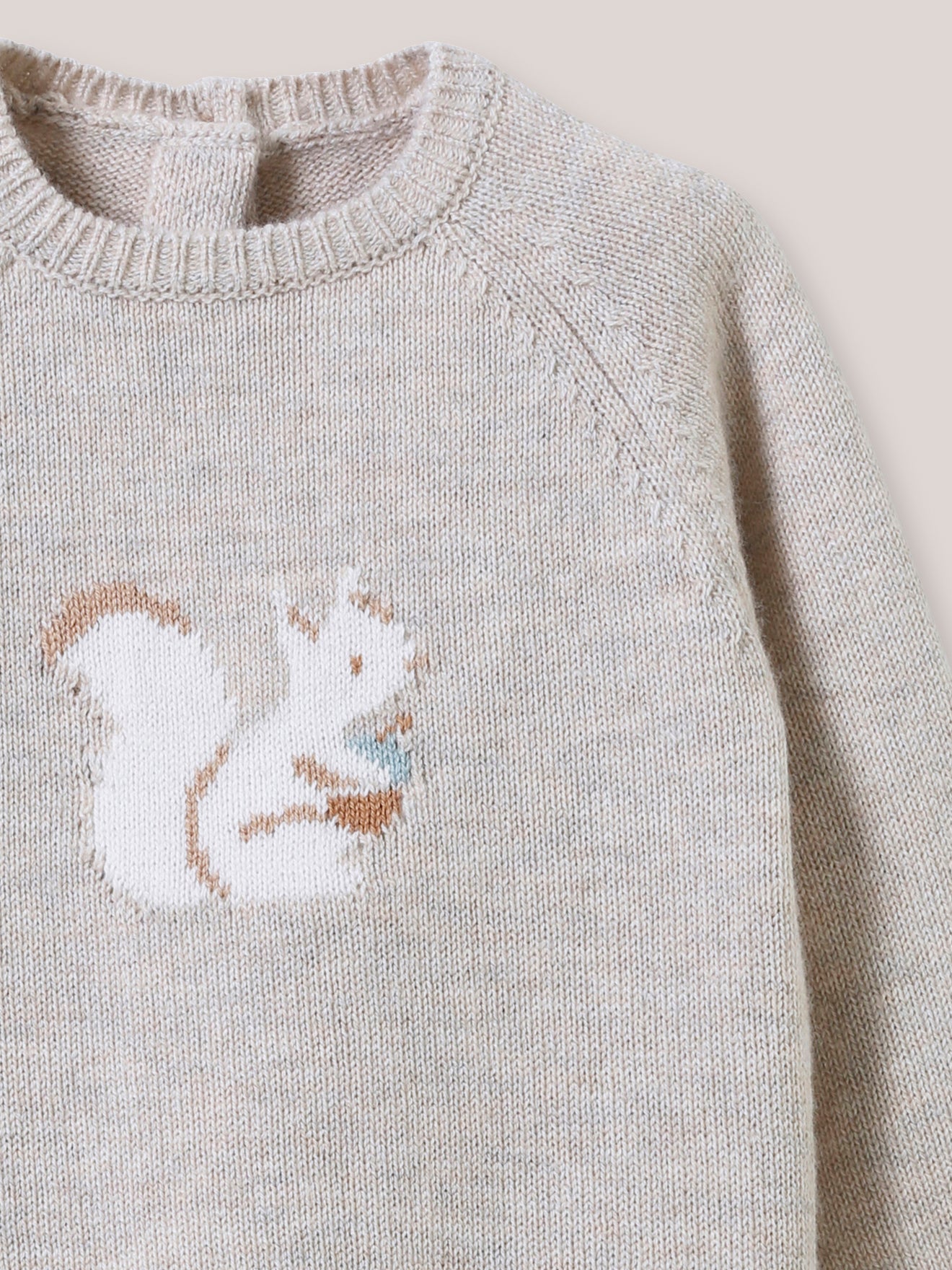 Baby's wool knit outfit