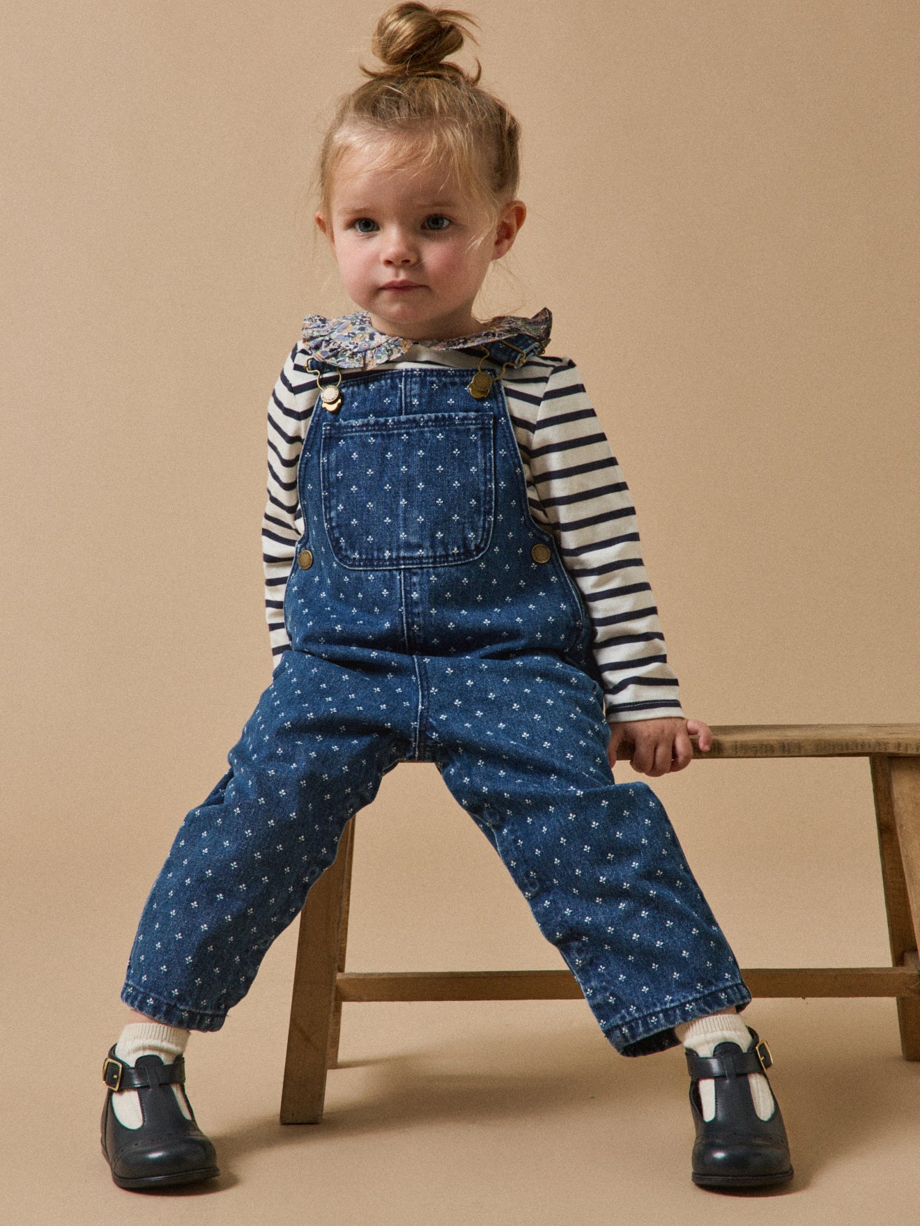 Baby's printed denim overalls