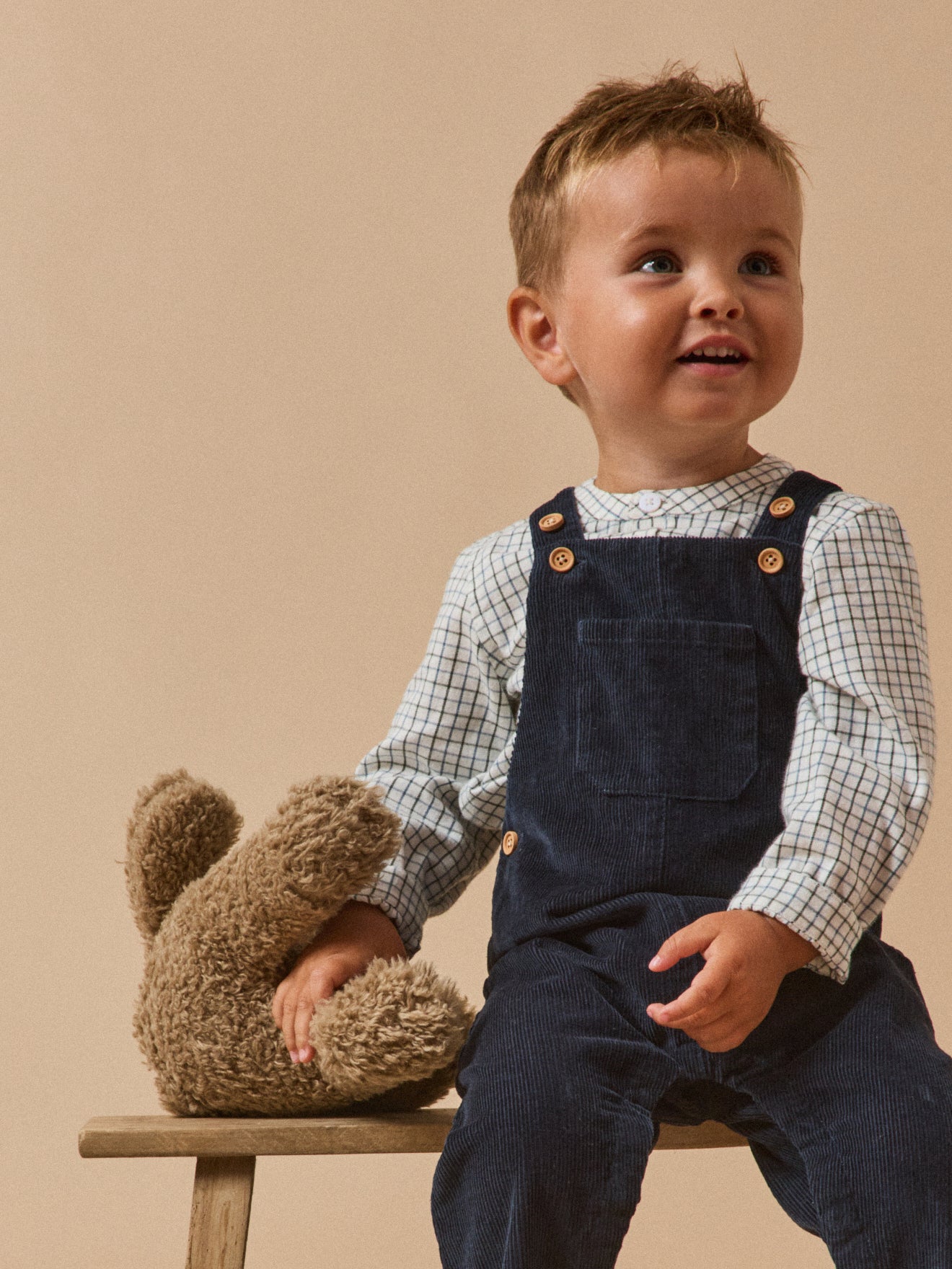 Baby's velvet overalls