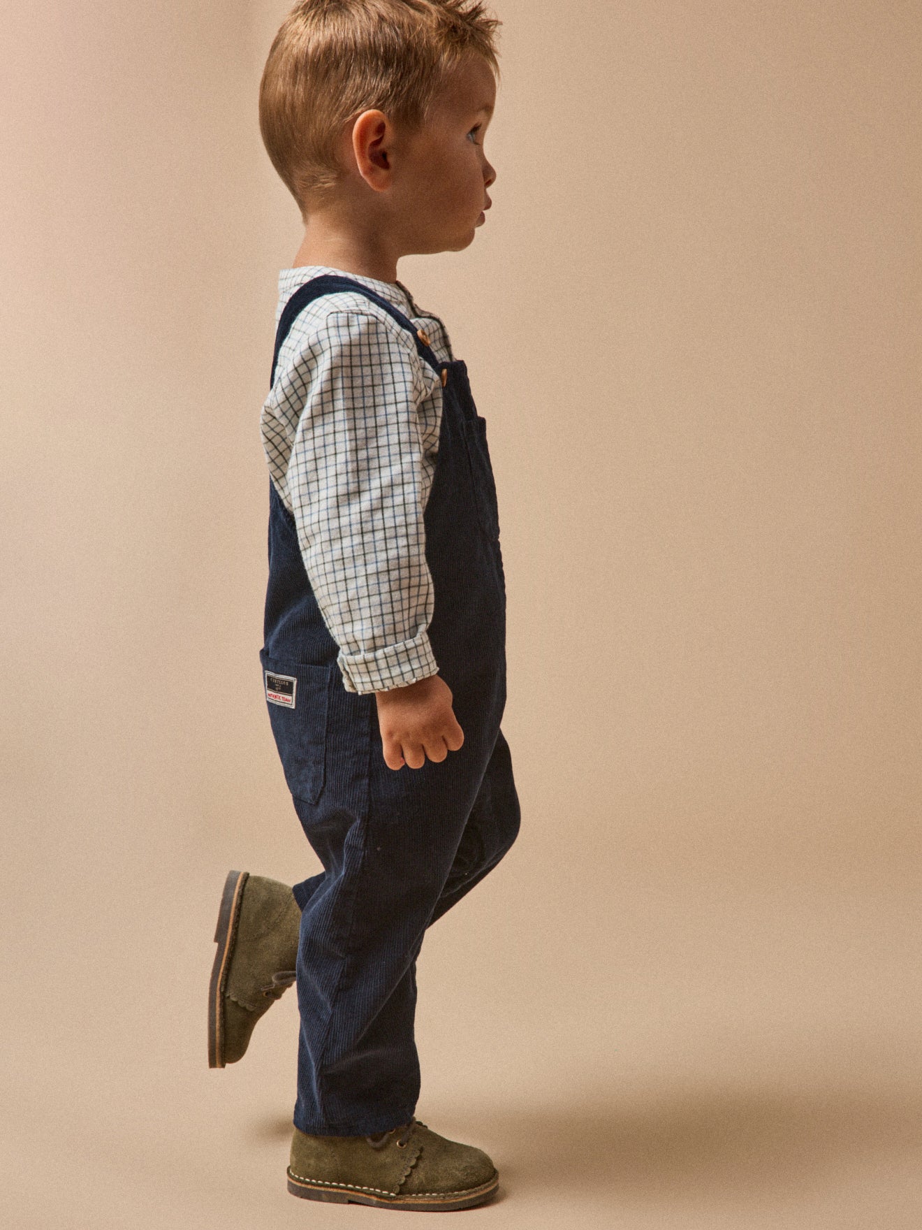 Baby's velvet overalls