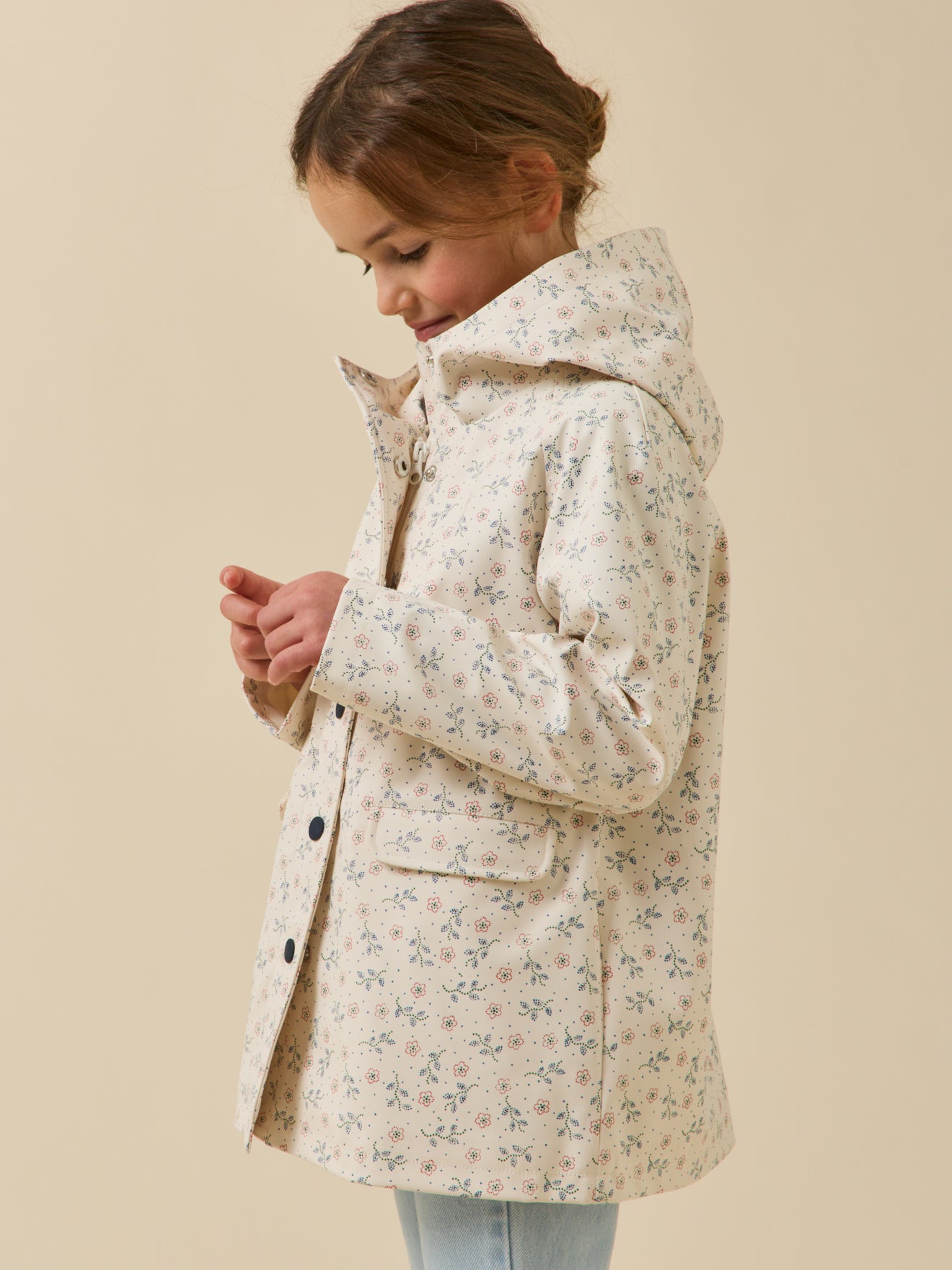 Girl's Lily-print, hooded rain slicker