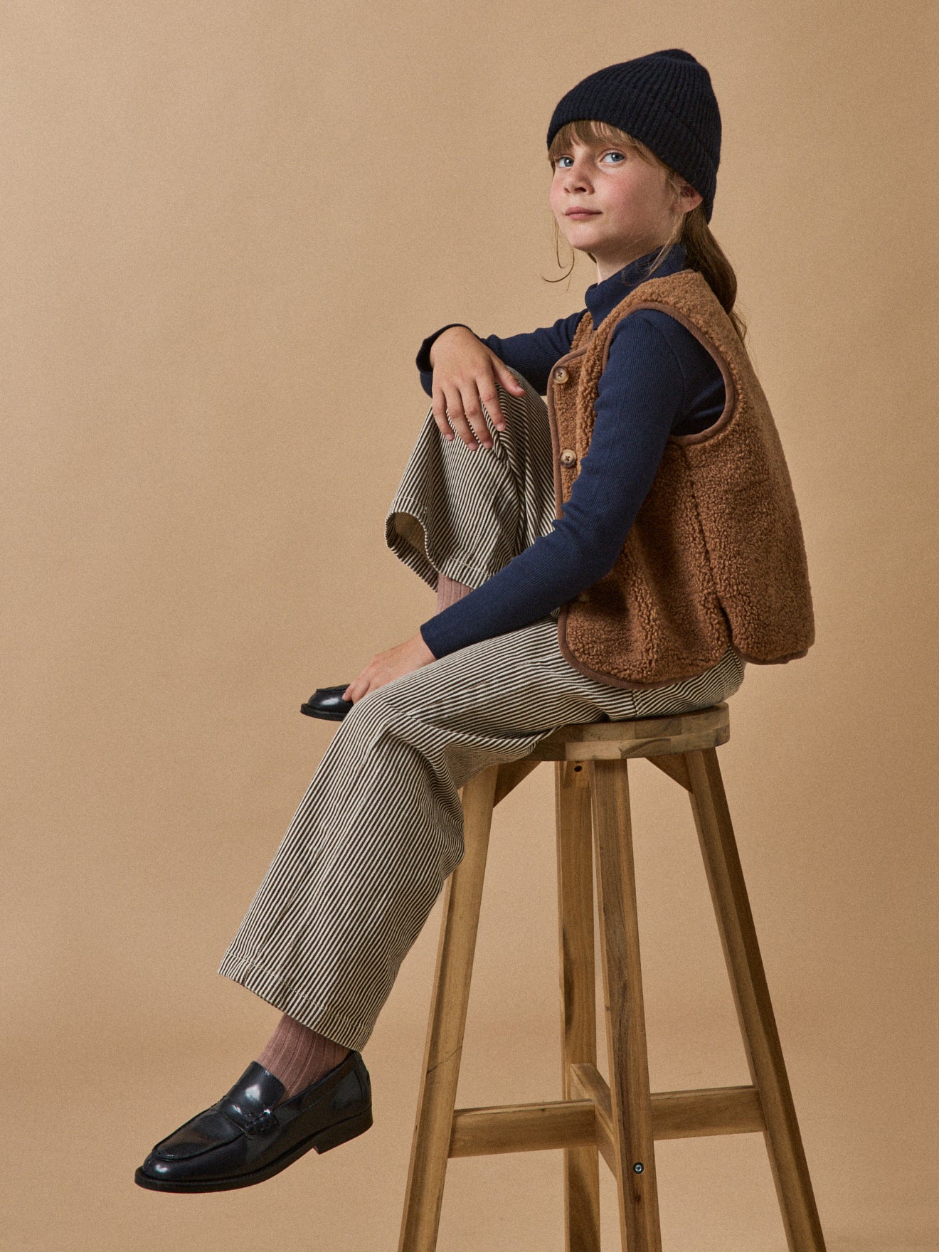 Girl's sherpa sleeveless jacket