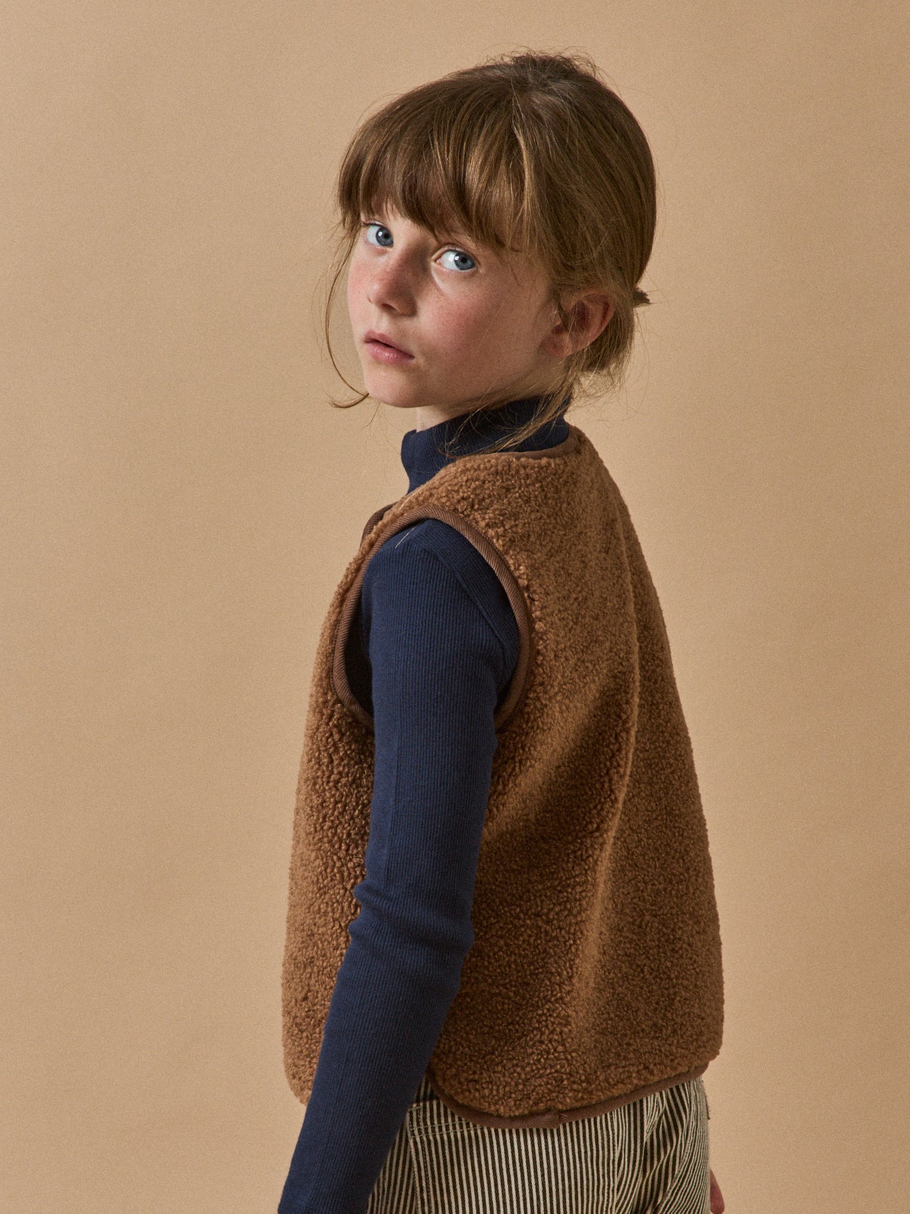 Girl's sherpa sleeveless jacket