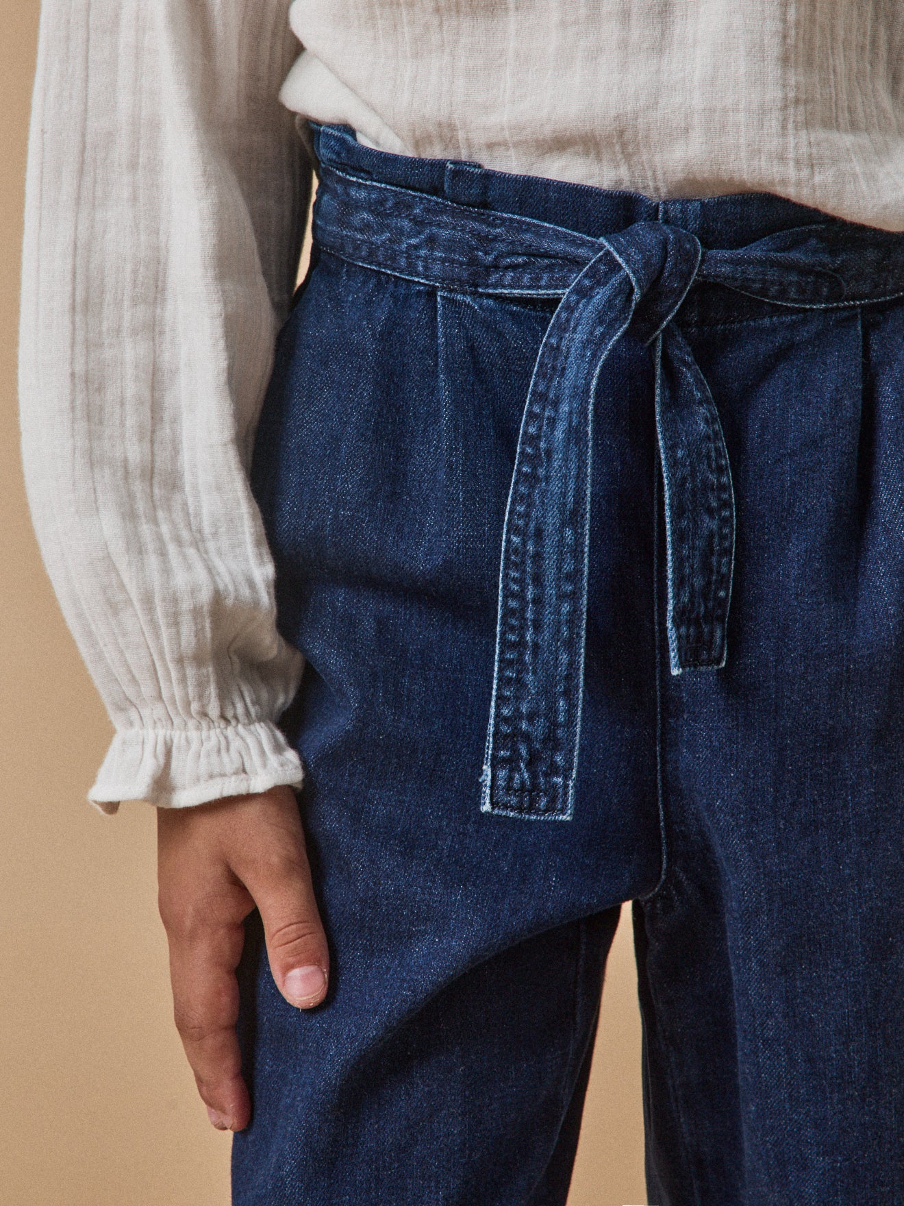 Girl's wide-leg trousers made with lightweight denim