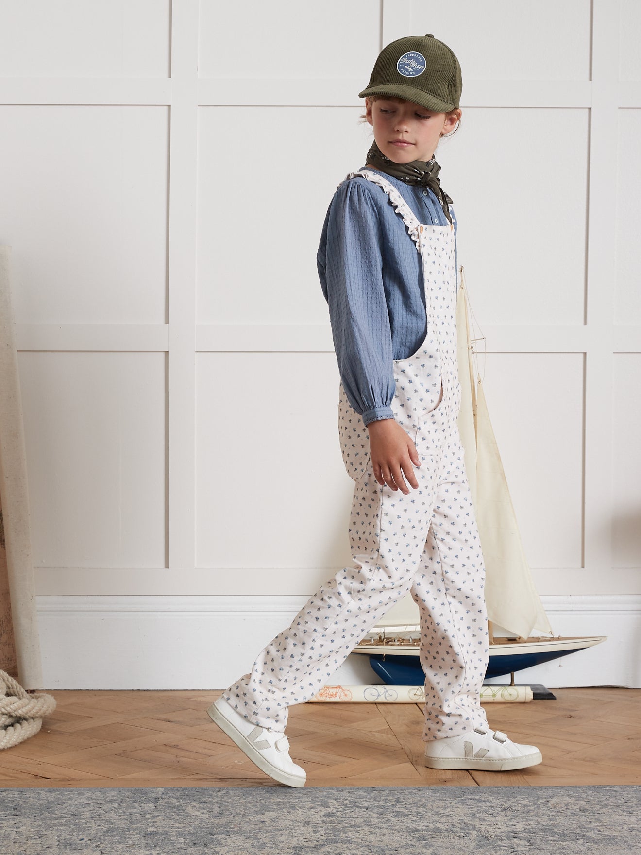 Girl's Emily-print corduroy dungarees