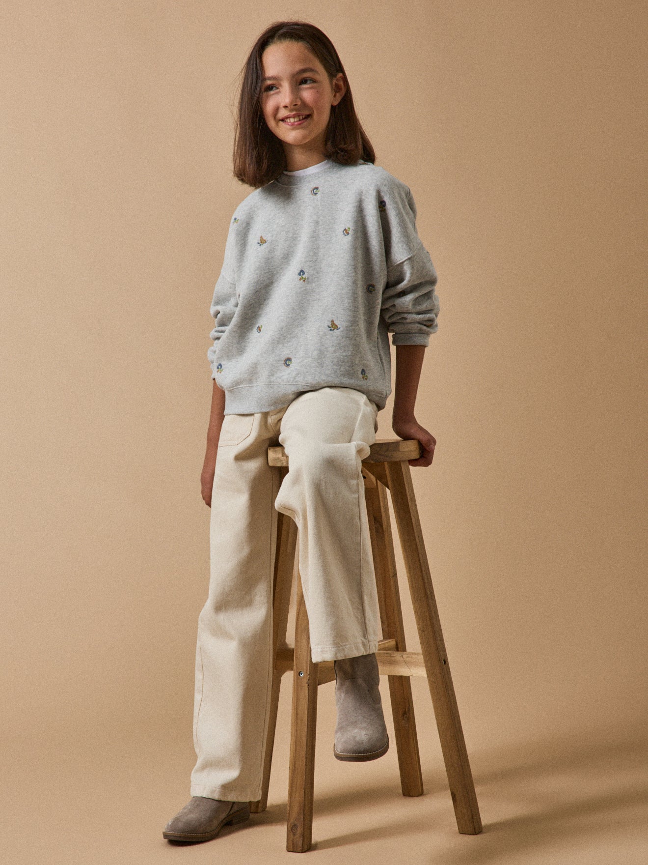 Girl's embroidered organic cotton sweatshirt