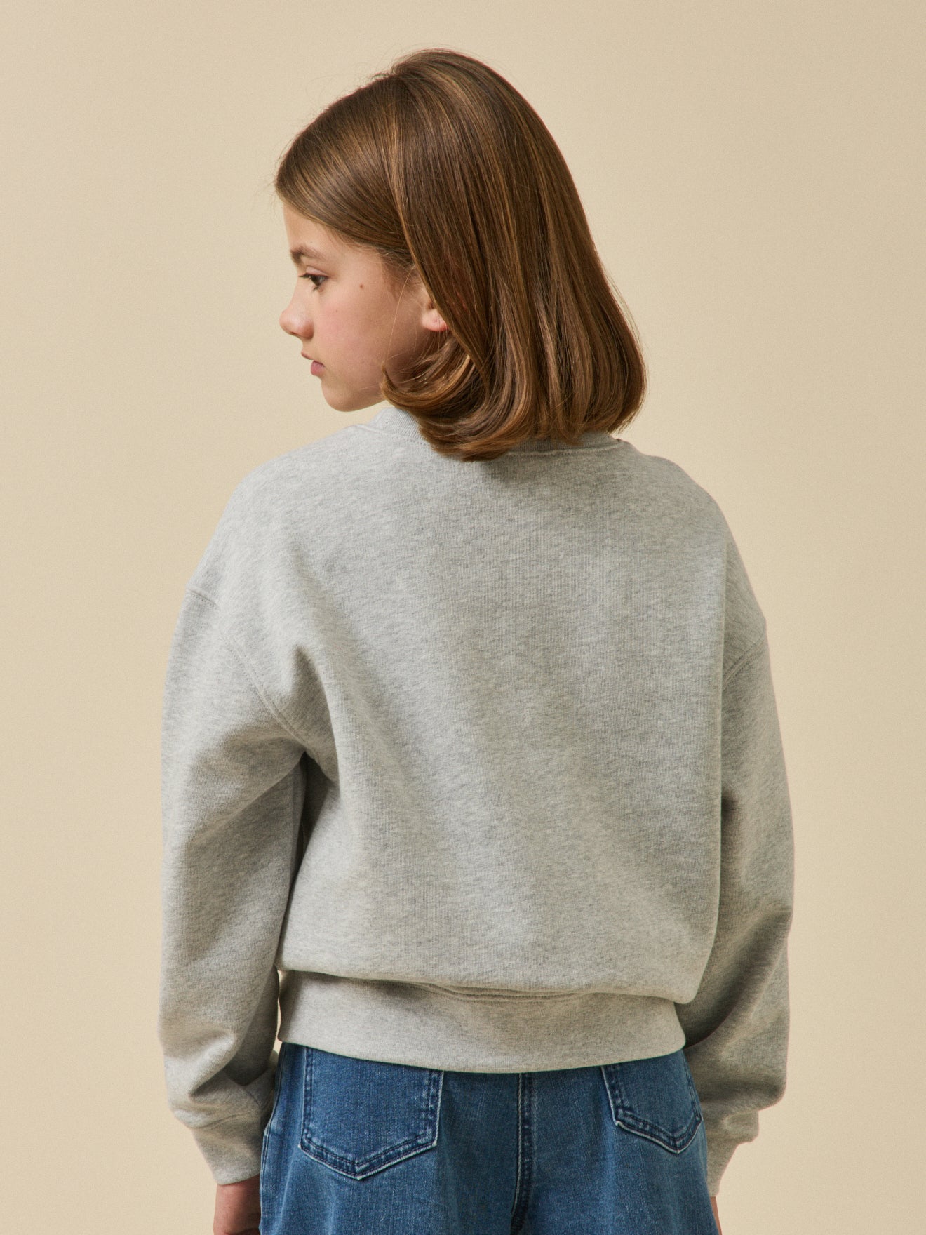 Sweat brodé Fille - Collection Junior