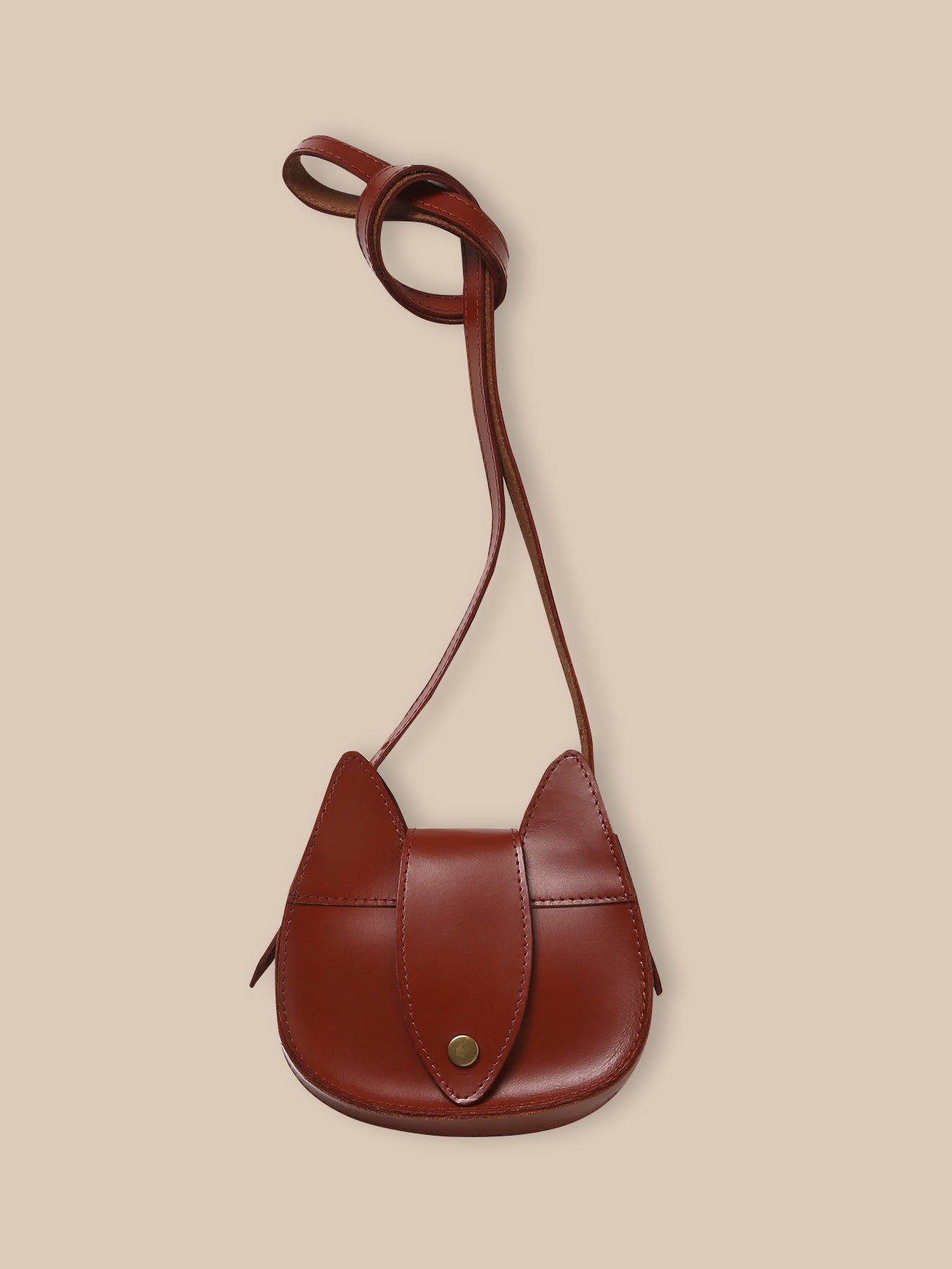 Girl's leather squirrel bag