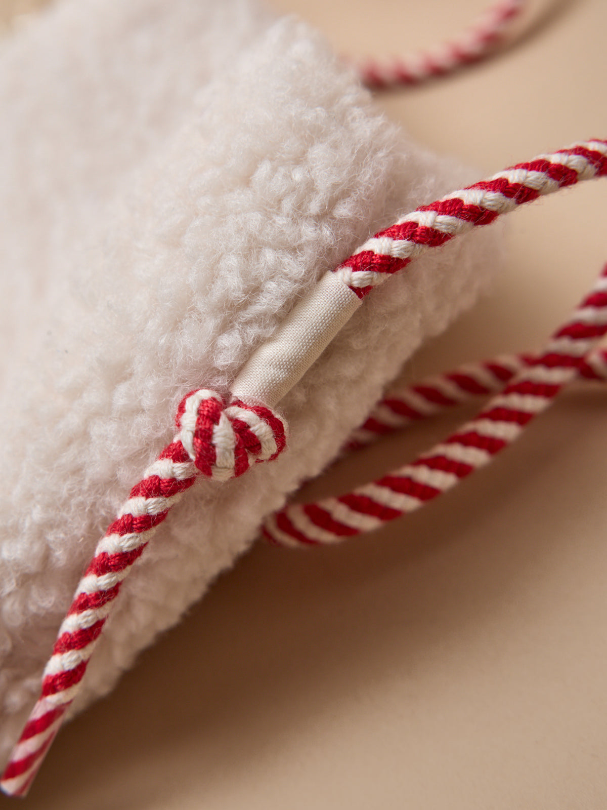 Pochette en sherpa fille
