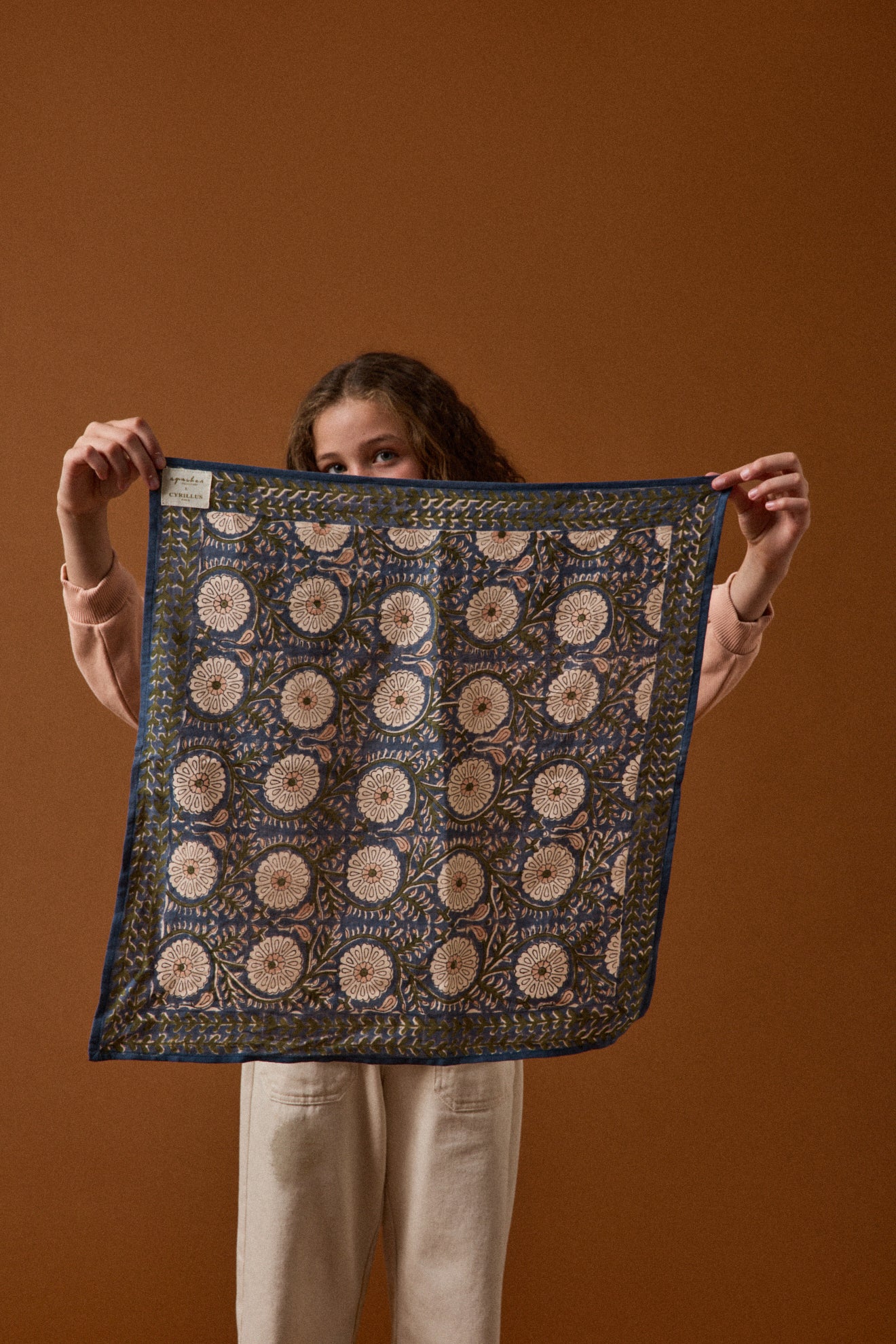 Small MANIKA scarf  – Cyrillus x Apaches Collections