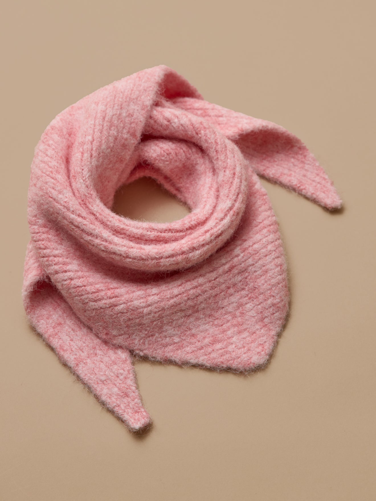 Girl's marled triangular scarf