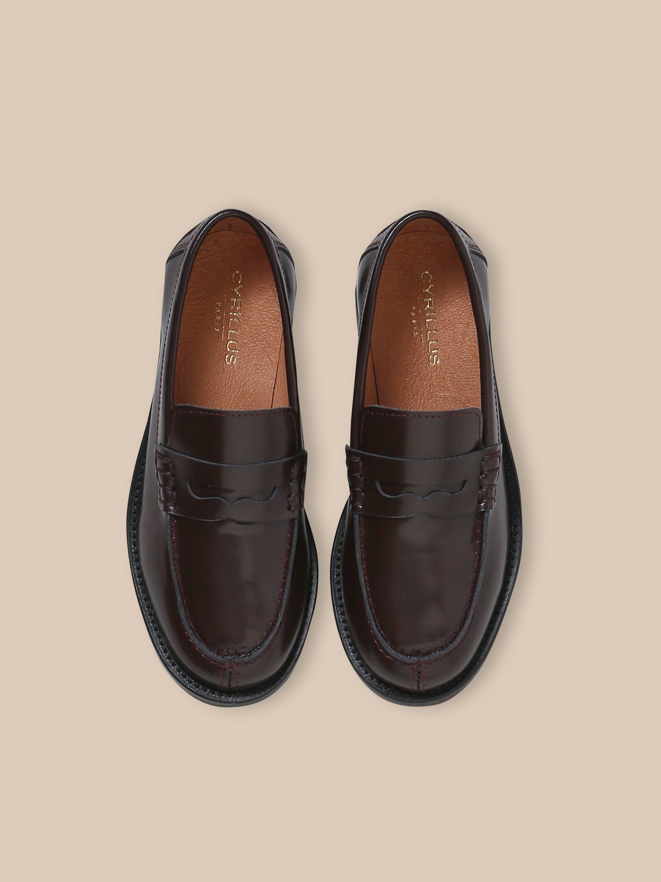 Girl's leather loafers